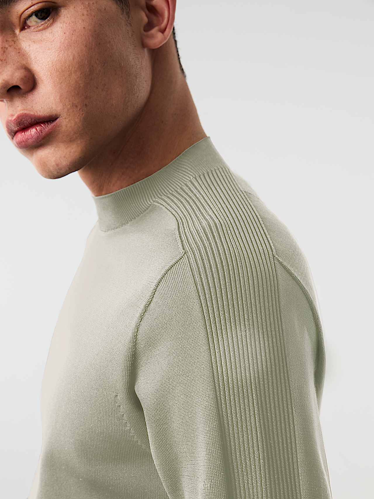 AlphaTauri | FRASBOURG V1.Y10.02 | Maglione a lupetto in maglia 3D in Dark Sage for Uomo