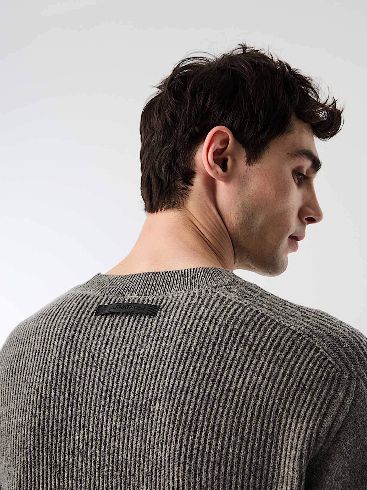 AlphaTauri | FREIMS V1.Y10.02 | Pull en maille 3D laine in Dark Grey Melange for Homme