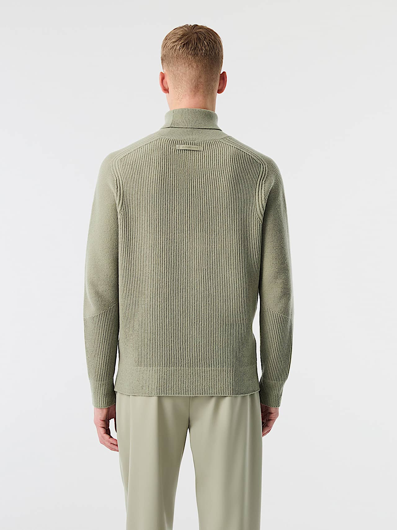 AlphaTauri | FANNES V1.Y10.02 | 3D Knit Wool Turtleneck Sweater in Dark Sage for Hombre