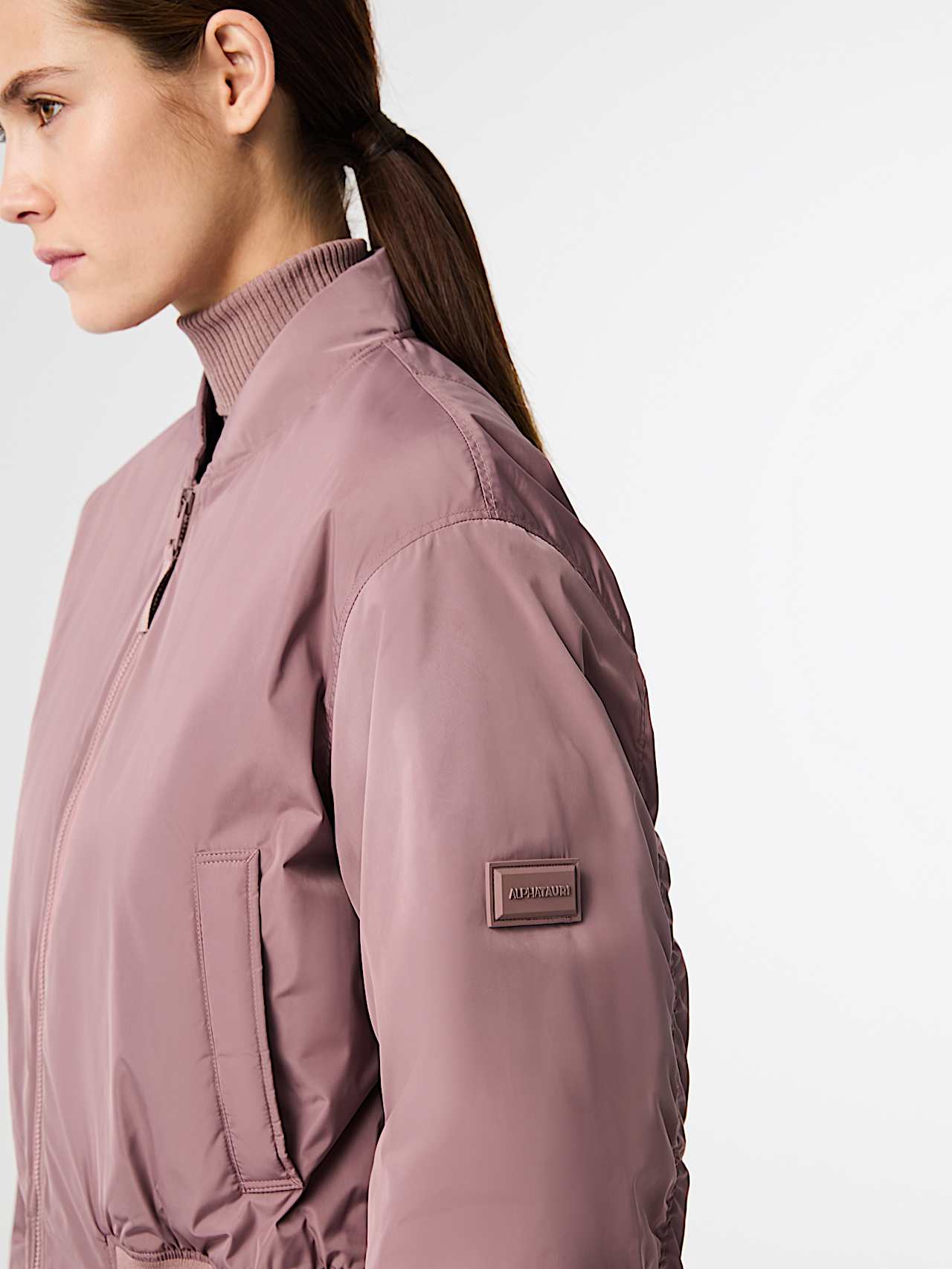 AlphaTauri | OALERMO V1.Y10.02 | Water-repellent Lightly Padded Bomber Jacket in Dark Rosewood for Femme