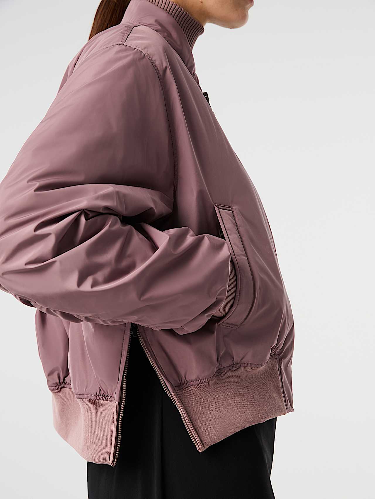 AlphaTauri | OALERMO V1.Y10.02 | Wasserabweisende, leicht wattierte Bomberjacke in Dark Rosewood für Damen