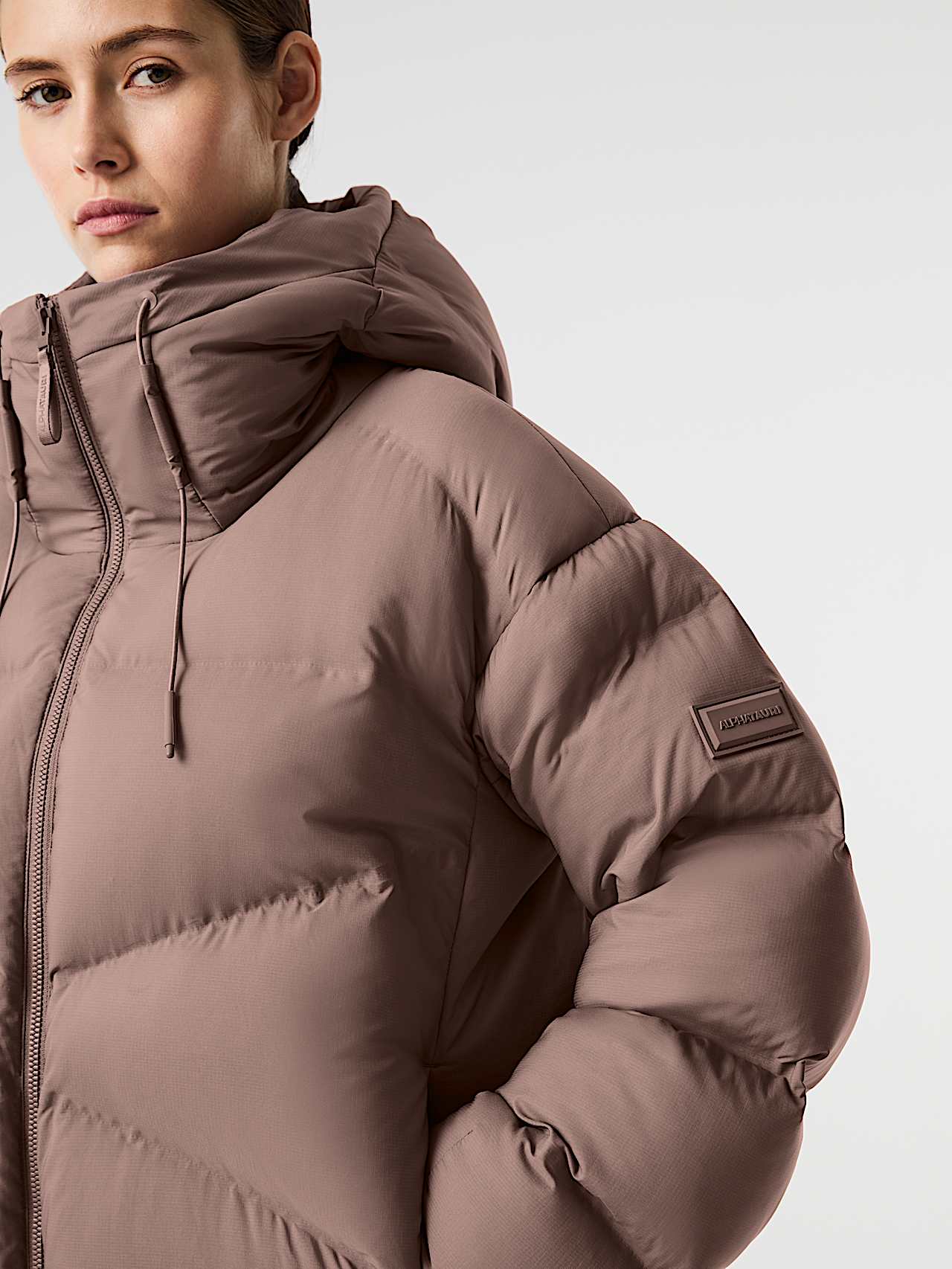 AlphaTauri | ORRENTO V1.Y10.02 | Doudoune ultra-légère compressible in Dark Rosewood for Femme