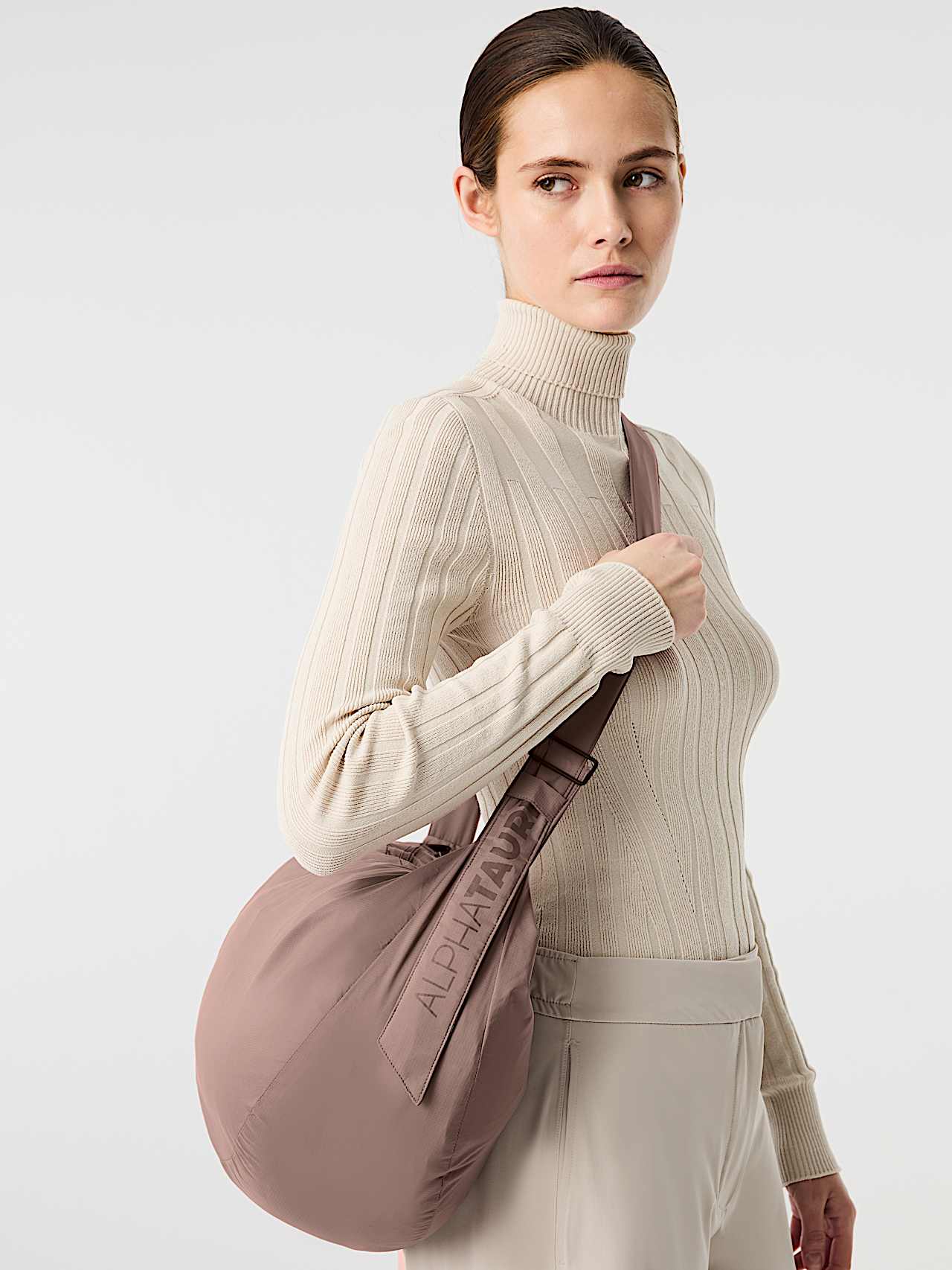 AlphaTauri | ORRENTO V1.Y10.02 | Packable Ultra-light Down Jacket in Dark Rosewood for Women