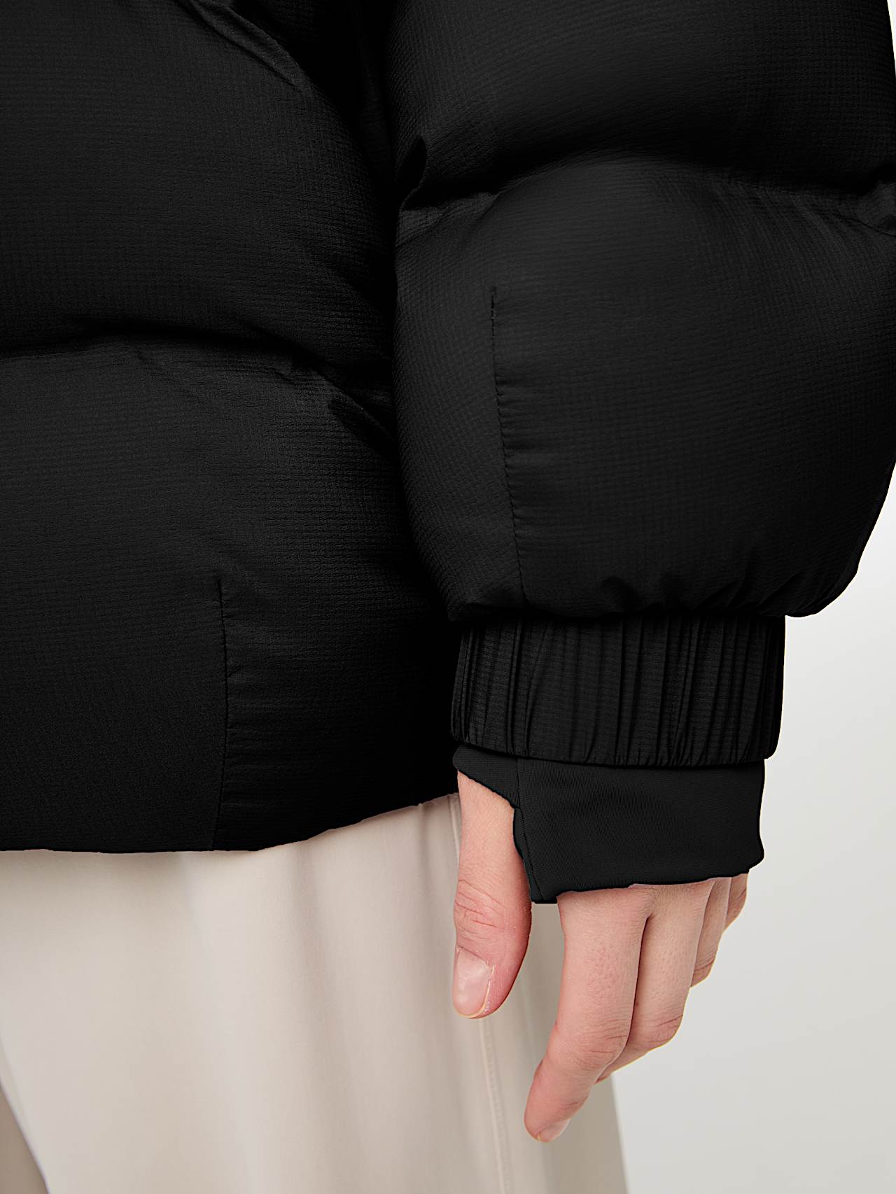 AlphaTauri | ORRENTO V1.Y10.02 | Giacca in piumino ultraleggera ripiegabile in Black for Donna