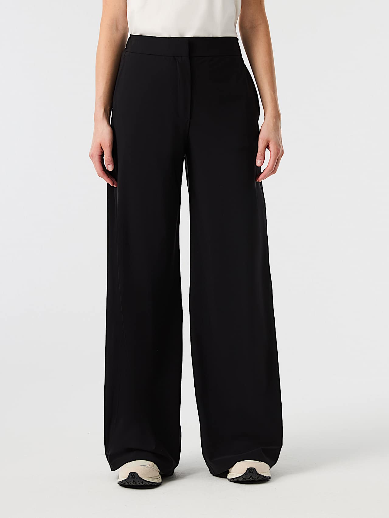 AlphaTauri | PICENZA V1.Y10.02 | Pantaloni a gamba larga in jersey Power Stretch in Black for Donna
