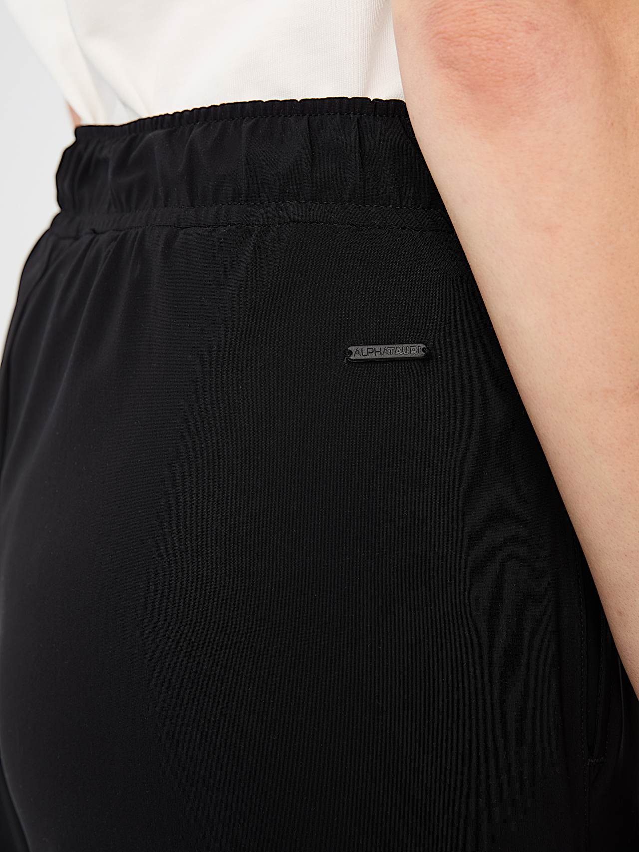 AlphaTauri | PICENZA V1.Y10.02 | Power Stretch Jersey Wide Leg Trousers in Black for Femme