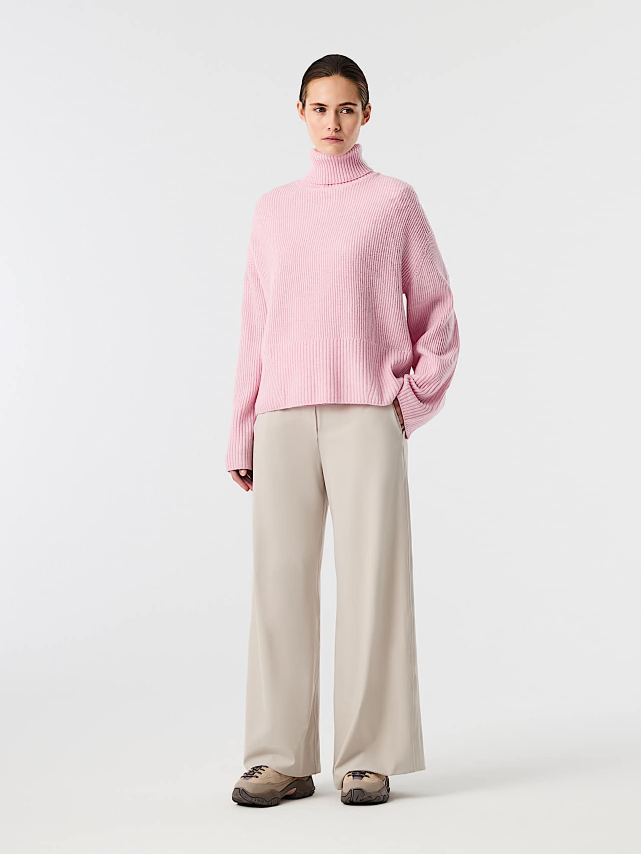 AlphaTauri | FERONA V1.Y10.02 | 3D Knit Turtleneck Sweater in Rosewood for Mujer