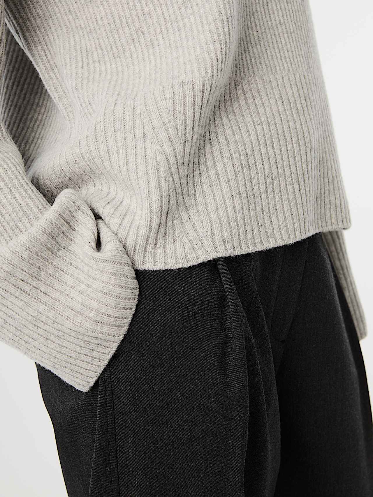 AlphaTauri | FERONA V1.Y10.02 | 3D Knit Turtleneck Sweater in Light Grey Melange for Donna