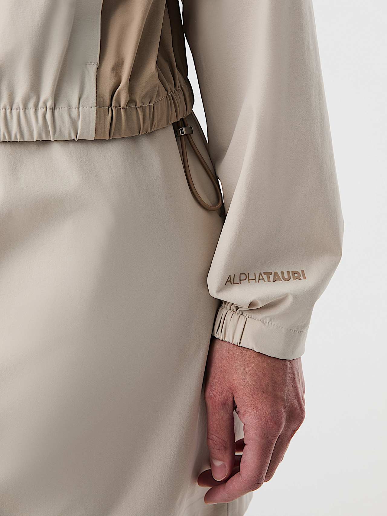 AlphaTauri | OASA V1.Y10.01 | Lightweight Performance Stretch Jacket in Stone for Women