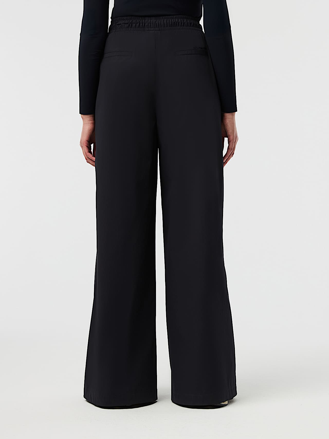 AlphaTauri | PINTA V1.Y10.01 | Pantalon Performance Stretch à jambes larges in Dark Navy for Femme
