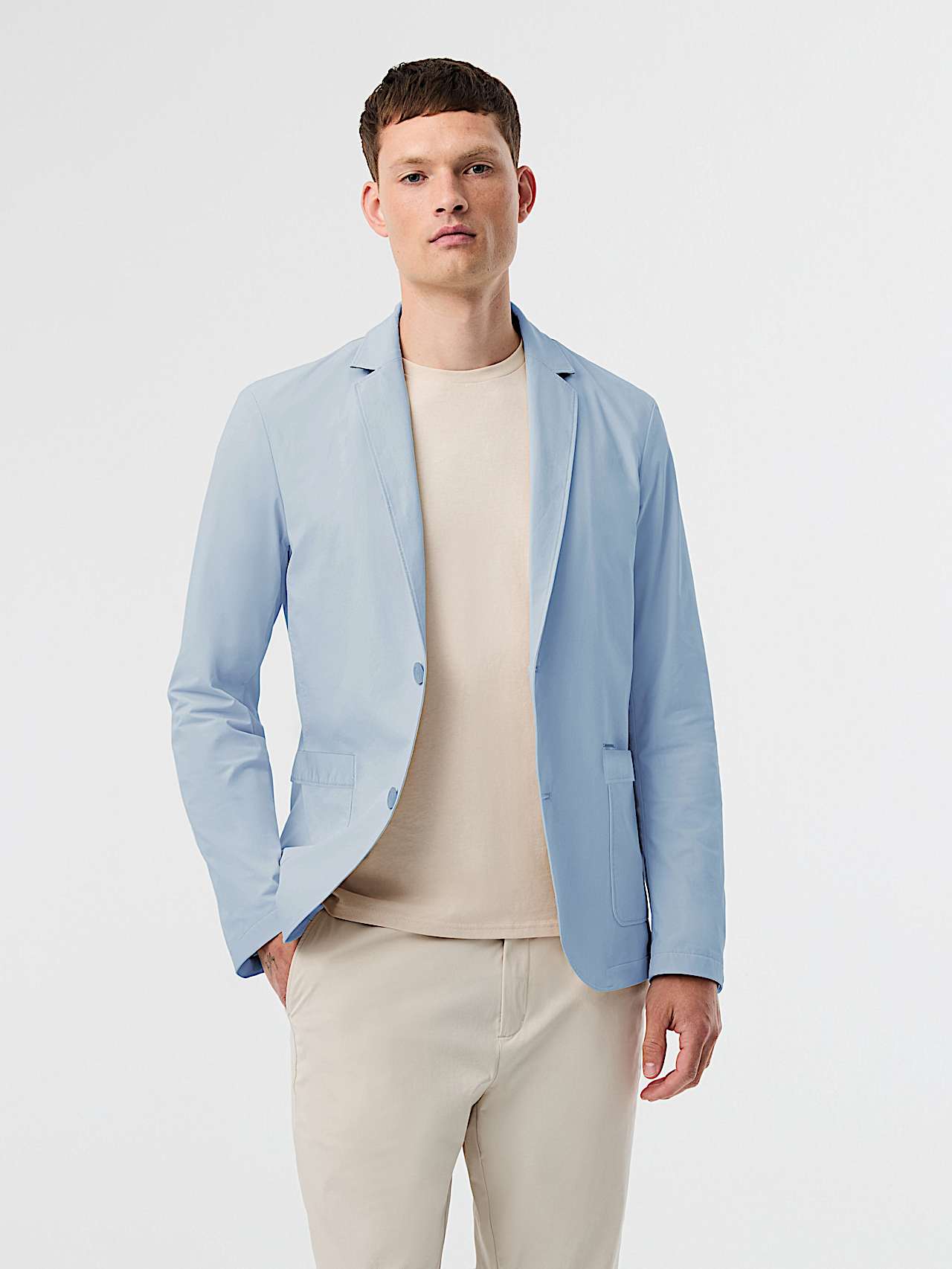 AlphaTauri | OBOSS V8.Y10.01 | Blazer Travel Easy en Performance Stretch avec plastron amovible in Clouded Blue for Homme