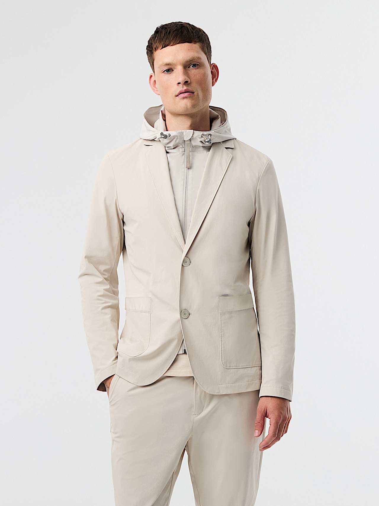 AlphaTauri | OBOSS V8.Y10.01 | Reisefreundlicher Blazer aus Performance Stretch mit herausnehmbarem Einsatz in Stone für Herren