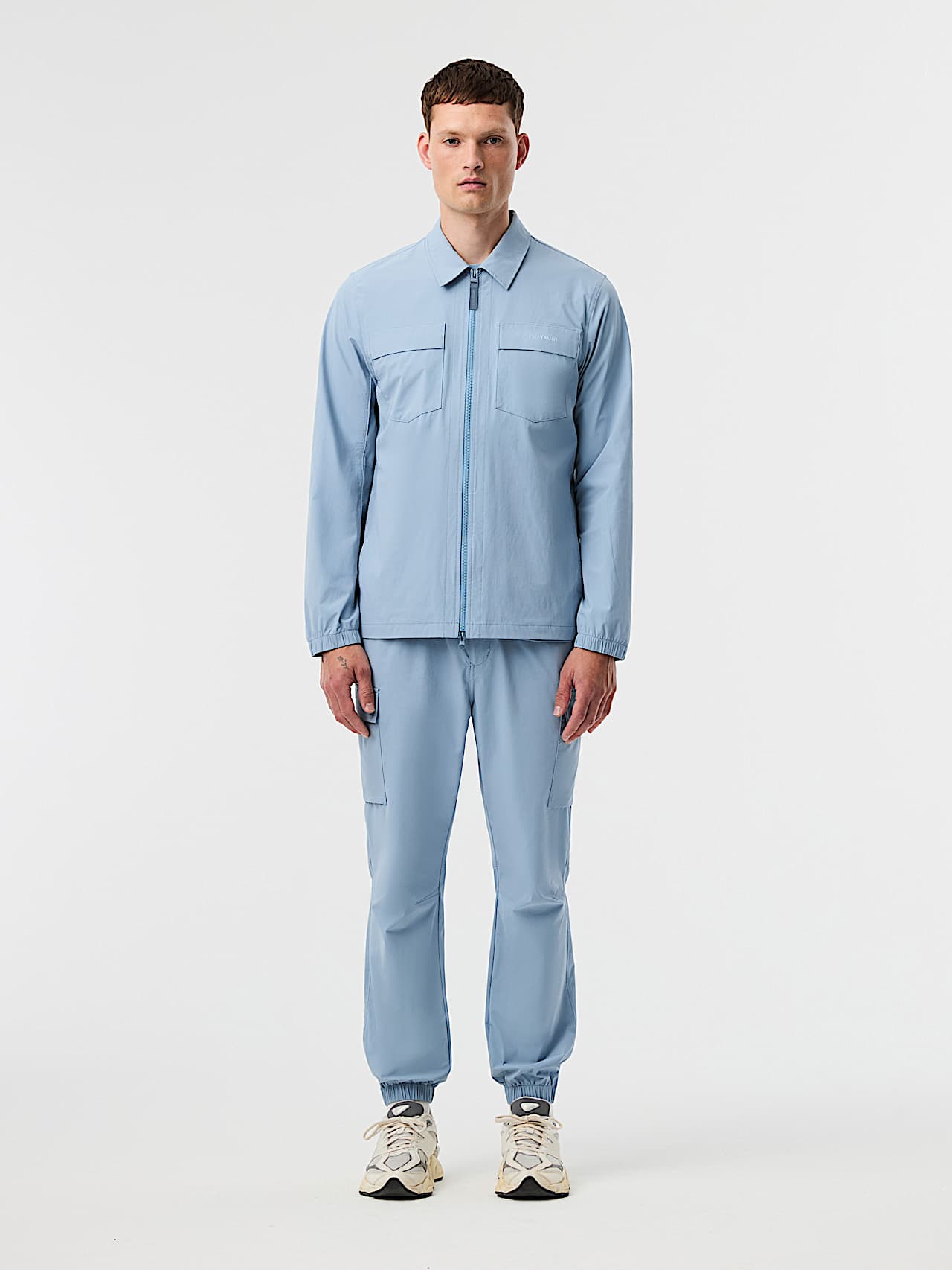 AlphaTauri | WEXAL V1.Y10.01 | Surchemise Performance Stretch in Clouded Blue for Homme
