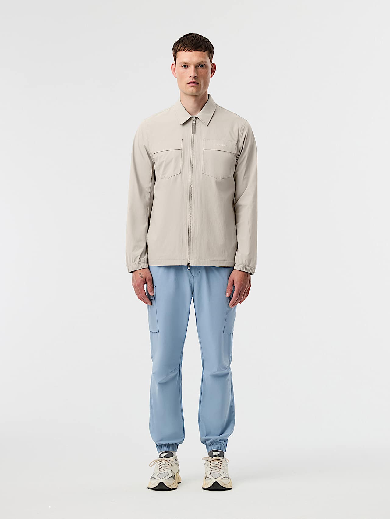 AlphaTauri | WEXAL V1.Y10.01 | Overshirt aus Performancestretch in Stone für Herren