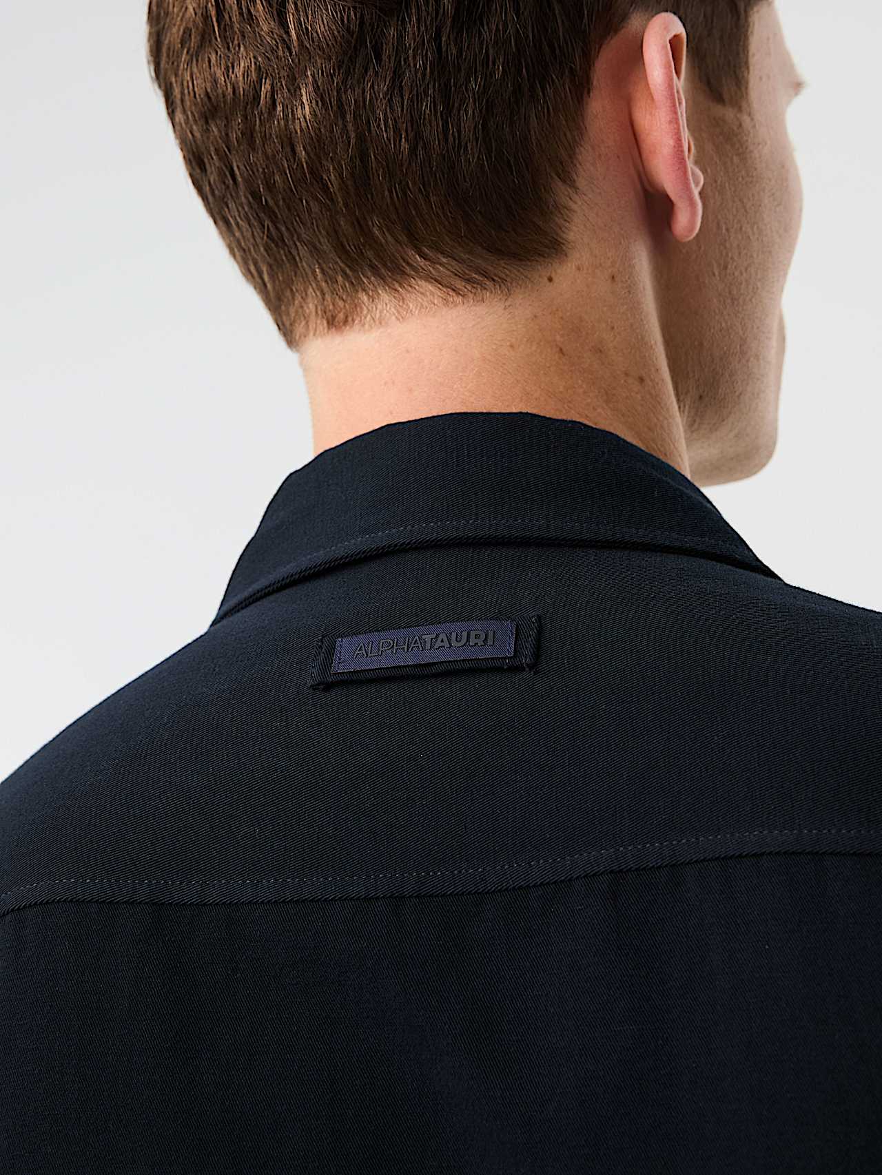 AlphaTauri | WAREH V1.Y10.01 | Locker geschnittenes Hemd aus Baumwolle-Leinen-Mix in Dark Navy für Herren