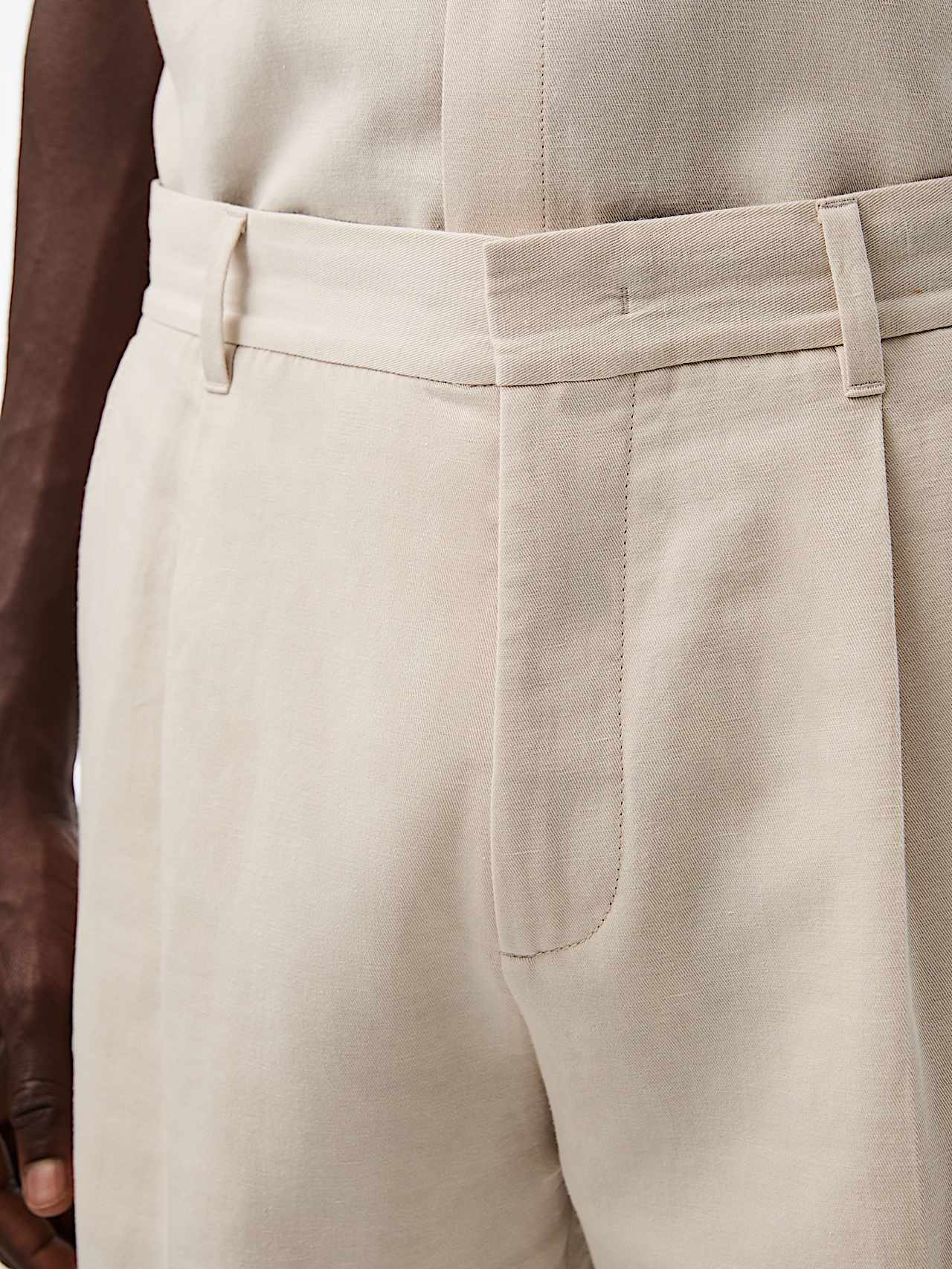 AlphaTauri | PINO V1.Y10.01 | Pantaloncini in misto lino e cotone in Stone for Uomo