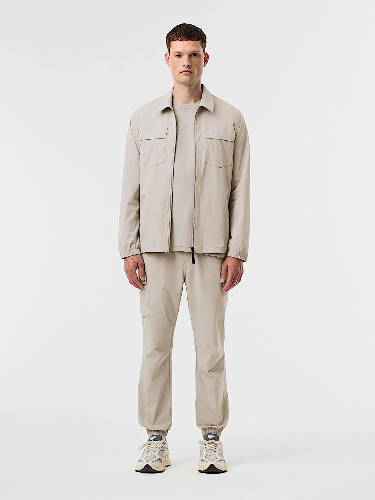 AlphaTauri | PLIX V1.Y10.01 | Pantalon cargo Performance Stretch in Stone for Homme