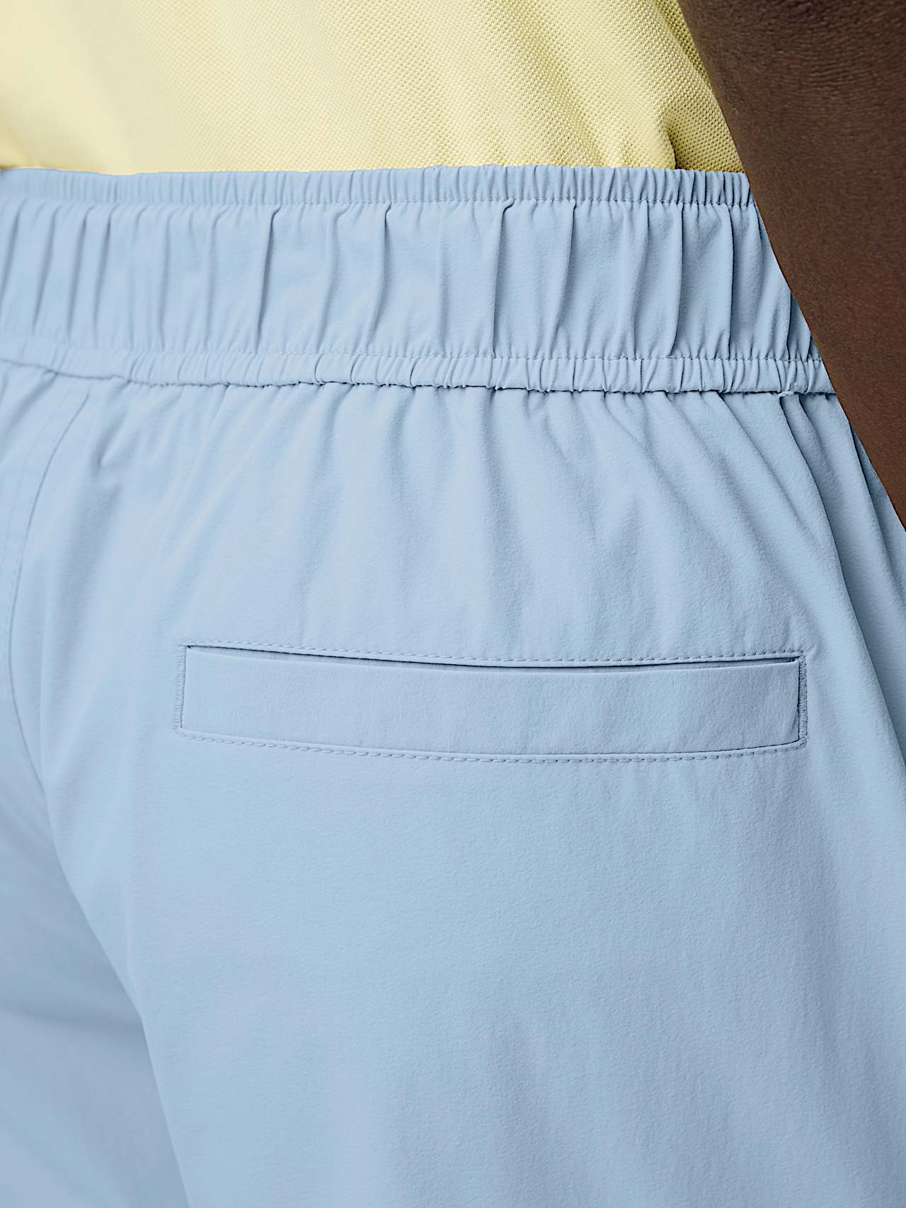 AlphaTauri | PLEX V1.Y10.01 | Pantaloncini cargo elasticizzati ad alte prestazioni in Clouded Blue for Uomo