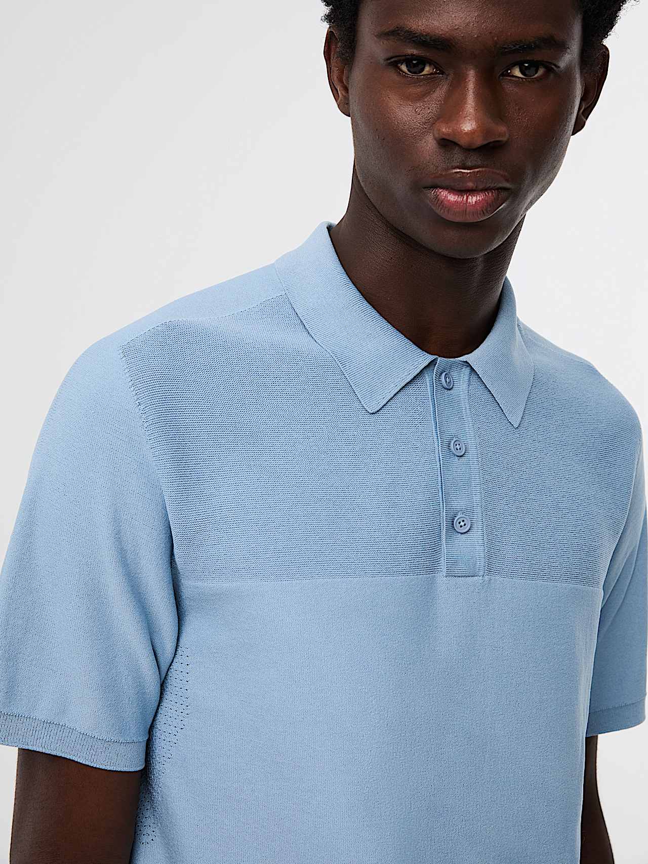 AlphaTauri | FENZI V2.Y10.01 | Polo en maille performance 3D in Clouded Blue for Homme