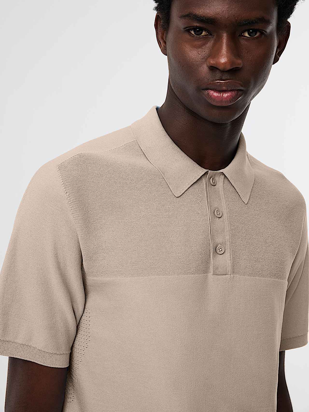 AlphaTauri | FENZI V2.Y10.01 | 3D Performance Knit Polo Shirt in Dune for Men