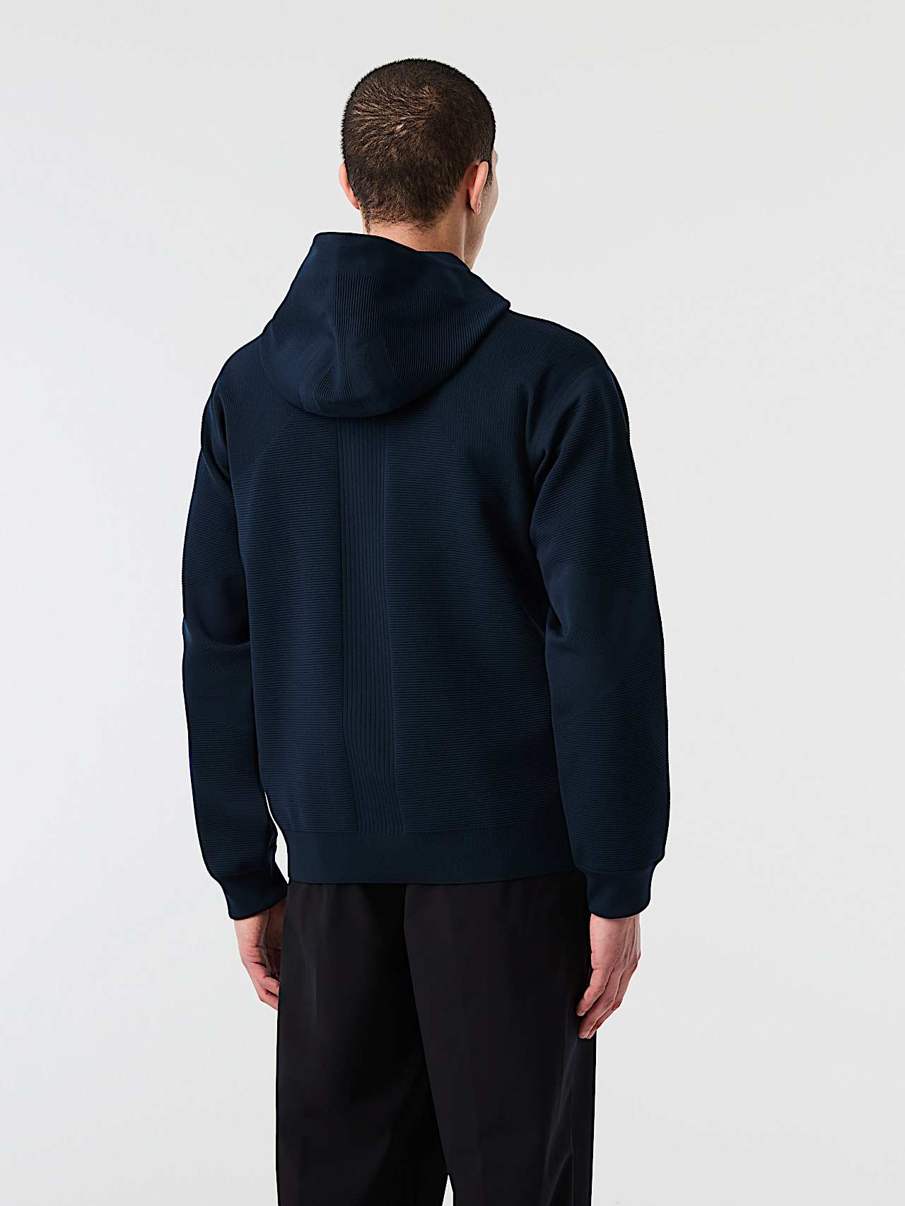 AlphaTauri | FONN V1.Y10.01 | Giacca con cappuccio in maglia in Dark Navy for Uomo