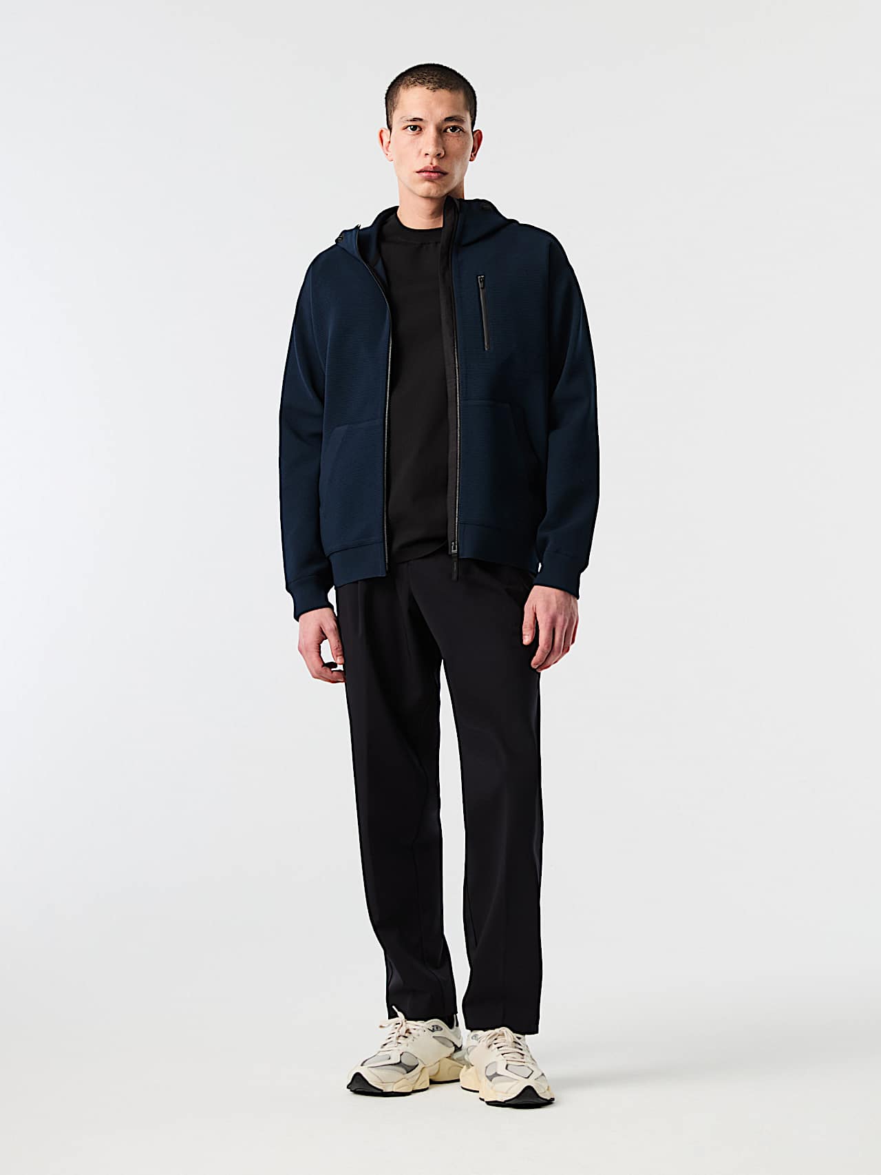 AlphaTauri | FONN V1.Y10.01 | Giacca con cappuccio in maglia in Dark Navy for Uomo