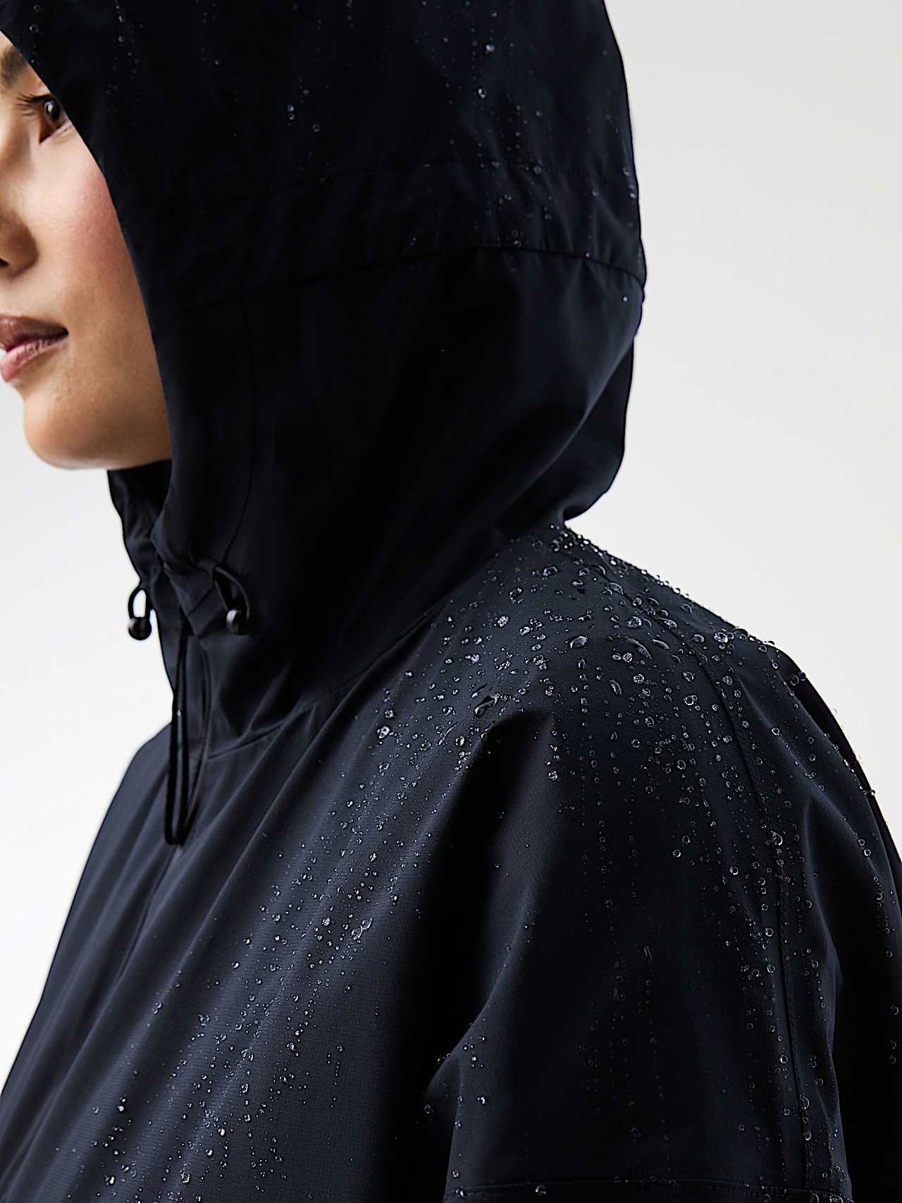 AlphaTauri | ORAS V1.Y10.01 | Leichte Tauroshield® Packable Regenjacke in Dark Navy für Damen