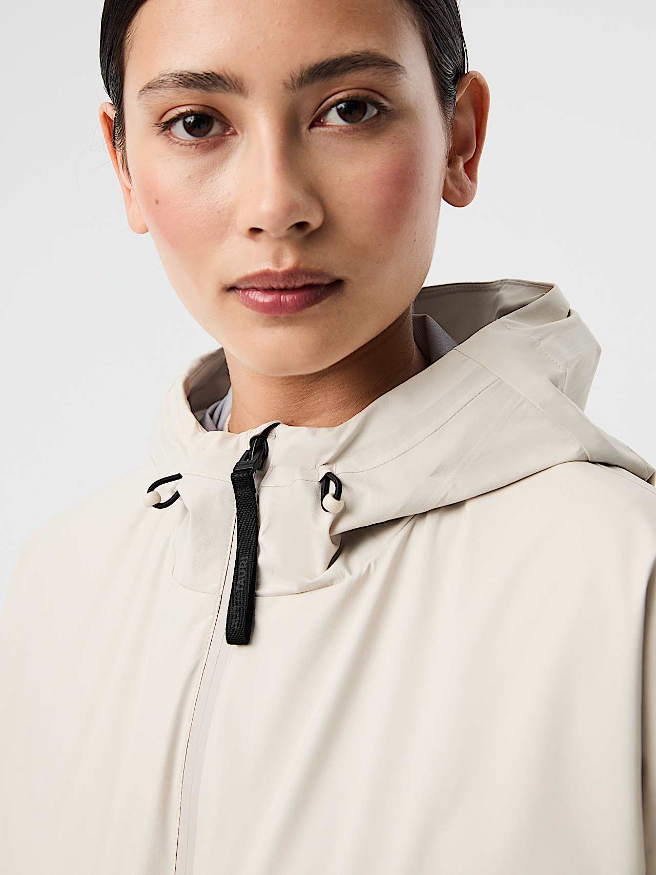 AlphaTauri | ORAS V1.Y10.01 | Packable Light Tauroshield® Rain Jacket in Stone for Donna