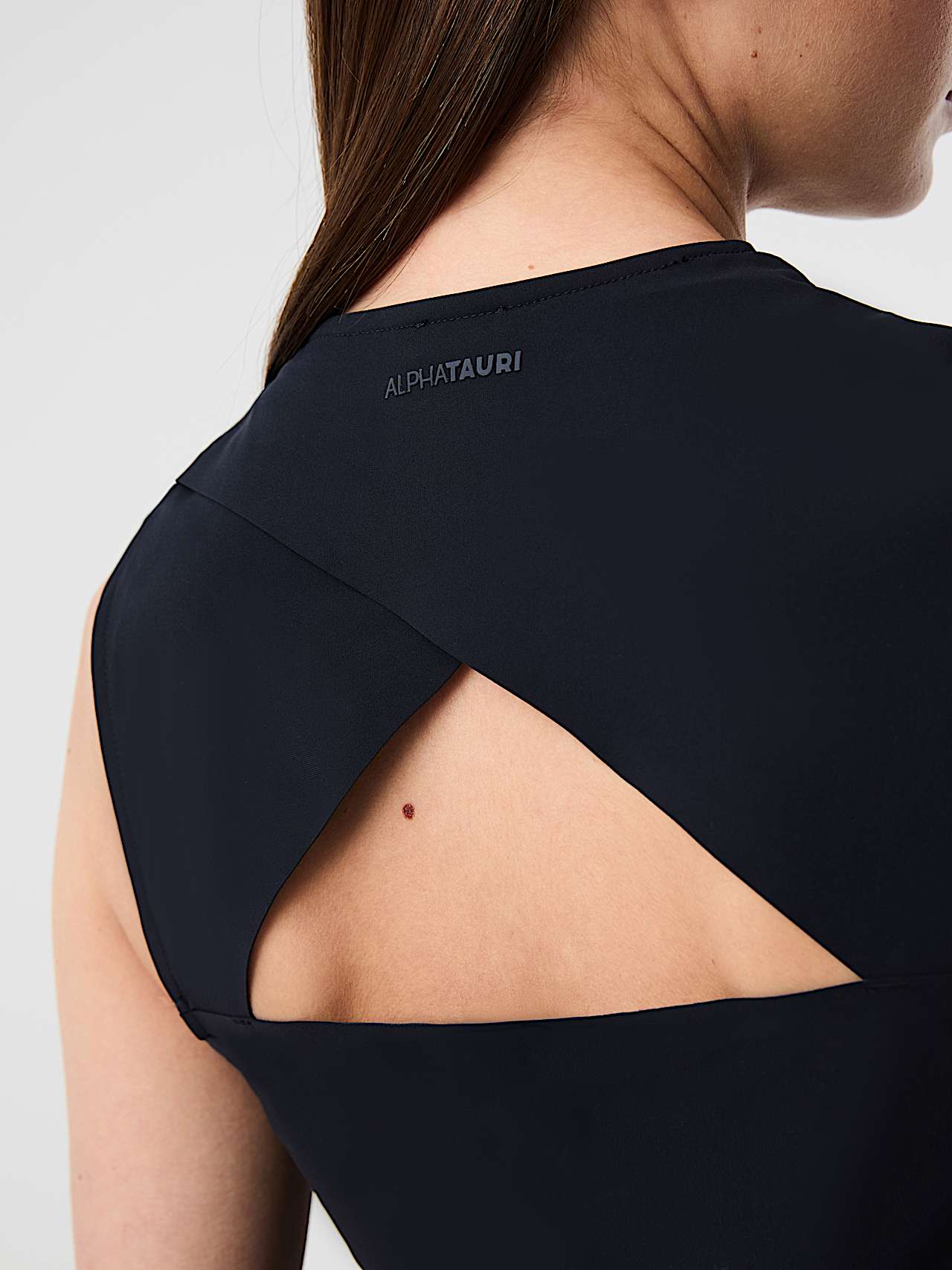 AlphaTauri | JULE V1.Y10.01 | Minikleid aus Power Stretch Jersey mit Cut-out-Detail am Rücken in Dark Navy für Damen