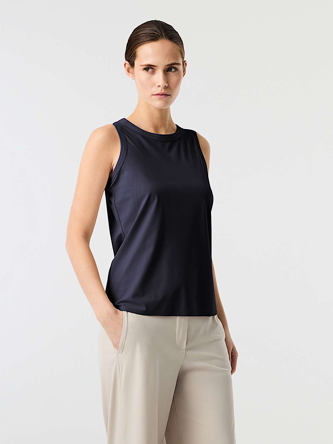 AlphaTauri | JANI V1.Y10.01 | Power Stretch Jersey Tank Top in Dark Navy for Women