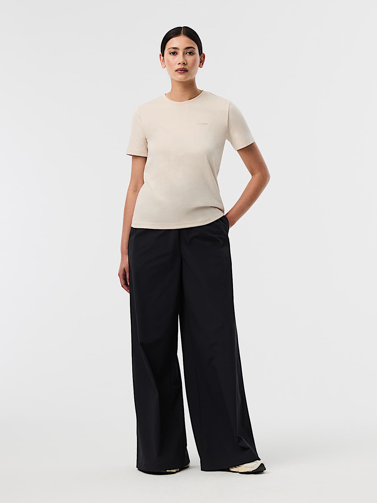 AlphaTauri | JERU V5.Y10.01 | T-shirt en coton biologique in Stone for Femme