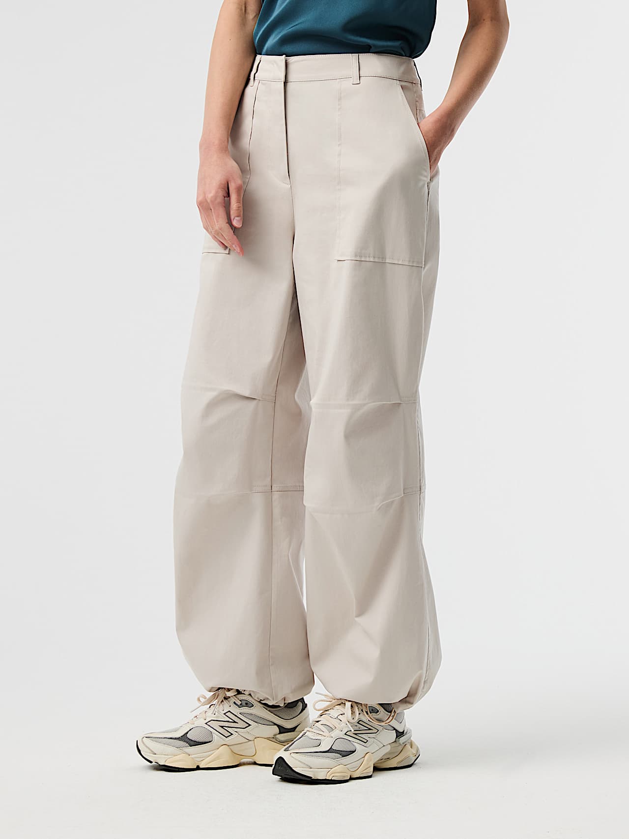 AlphaTauri | PURA V1.Y10.01 | Baggy Lightweight Organic Cotton Trousers in Stone for Women