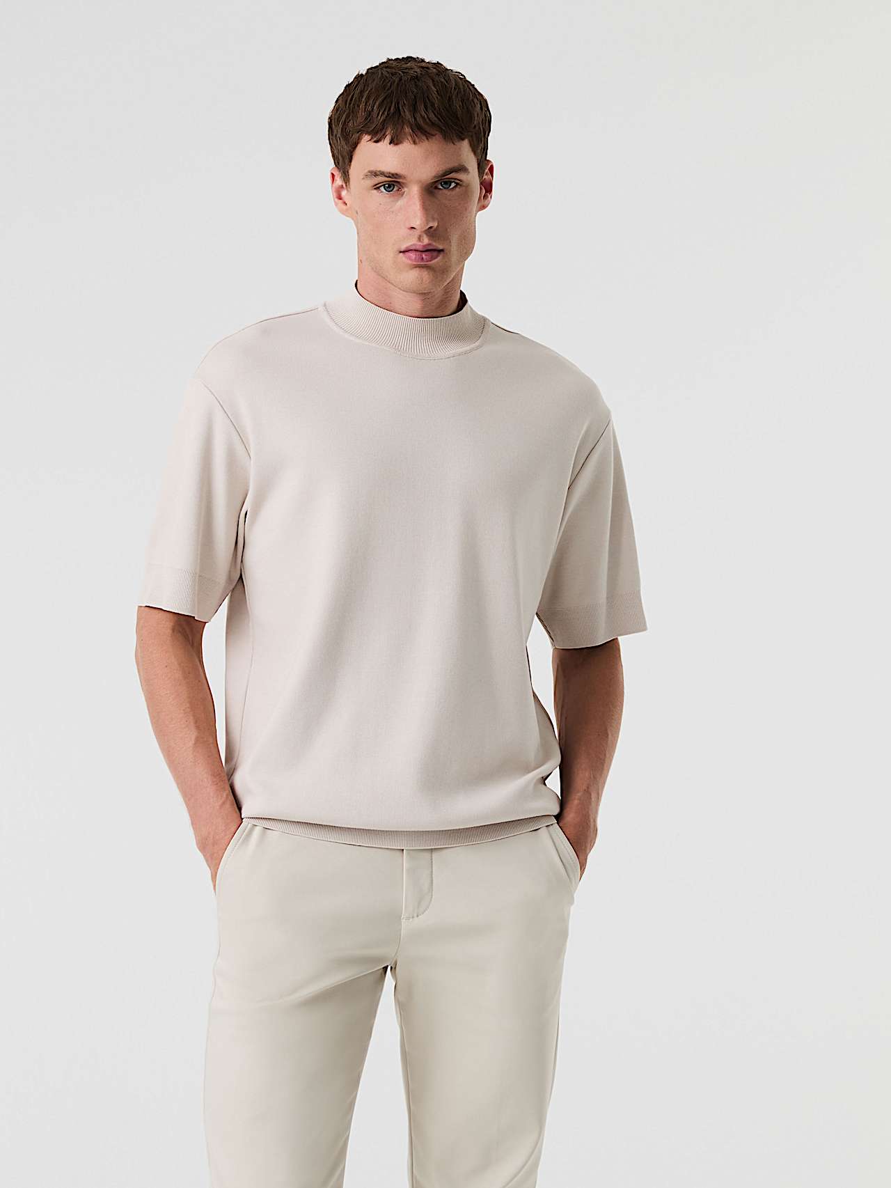AlphaTauri | SAAMO V1.Y9.01 | T-Shirt aus Baumwolle mit Interlock-Struktur in Stone für Herren AlphaTauri | SAAMO V1.Y9.01 | T-Shirt aus Baumwolle mit Interlock-Struktur in Stone für Herren