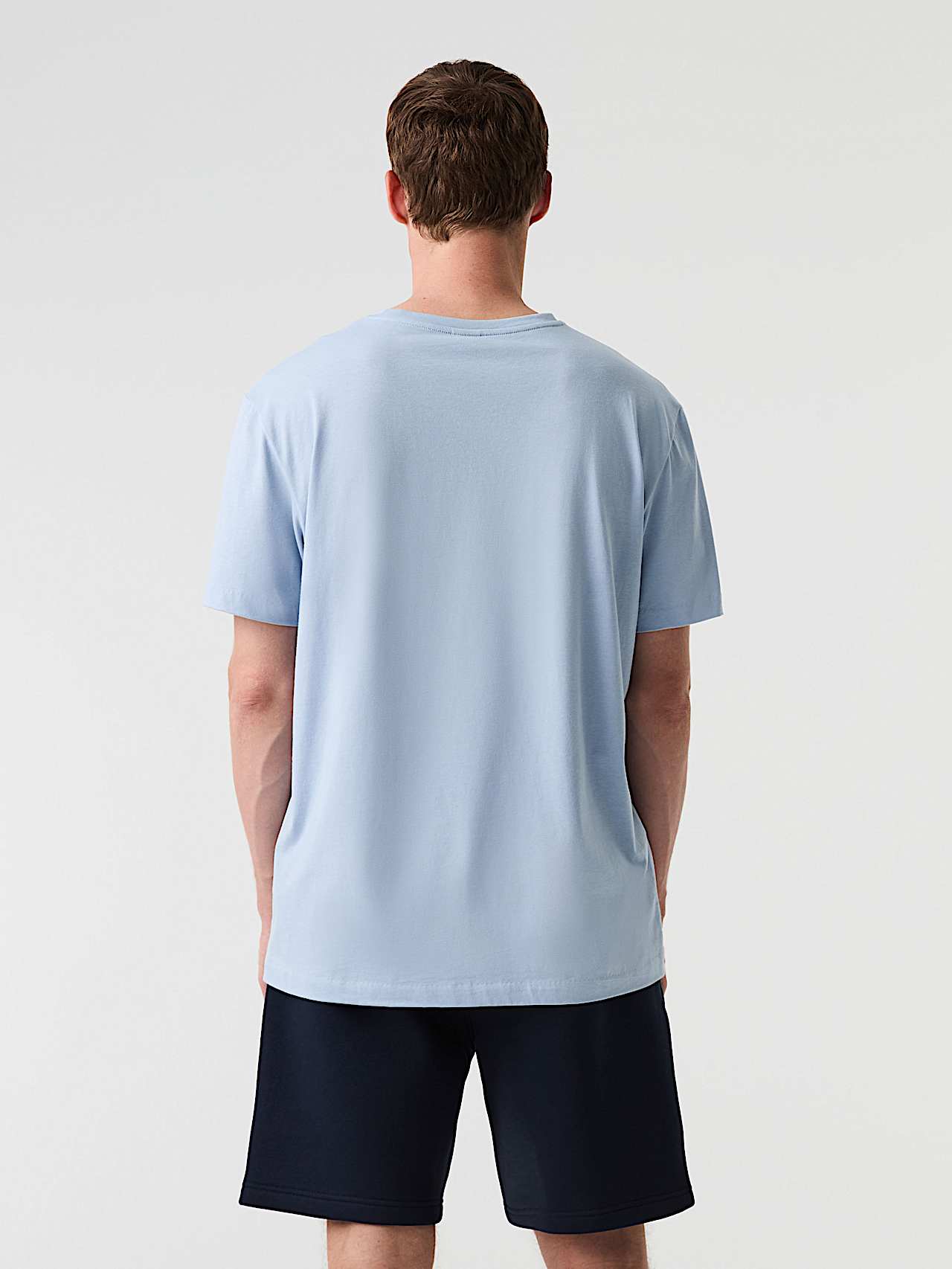 AlphaTauri | JOMER V1.Y9.01 | T-Shirt aus Supima-Qualitätsbaumwolle in Fog Blue für Herren AlphaTauri | JOMER V1.Y9.01 | T-Shirt aus Supima-Qualitätsbaumwolle in Fog Blue für Herren