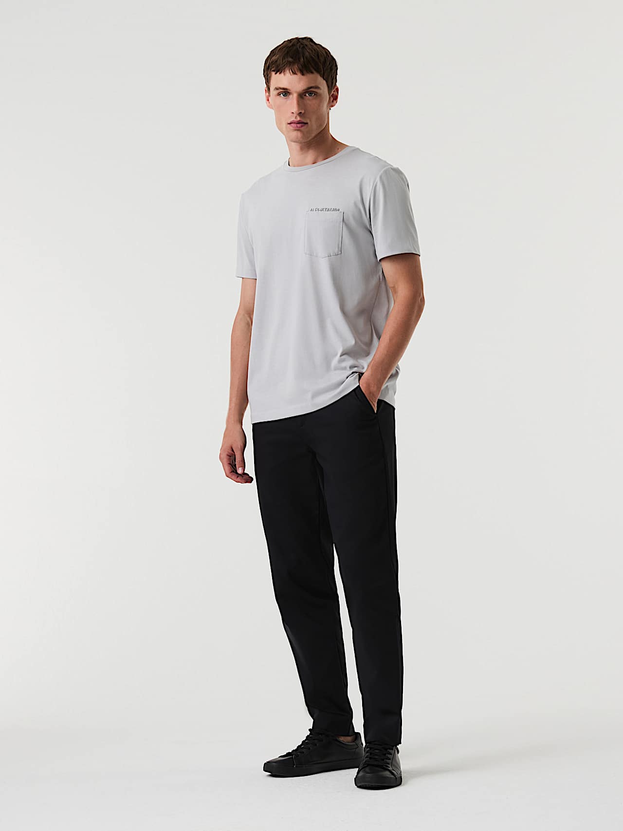 AlphaTauri | JOMER V1.Y9.01 | T-Shirt aus Supima-Qualitätsbaumwolle in Mittelgrau für Herren AlphaTauri | JOMER V1.Y9.01 | T-Shirt aus Supima-Qualitätsbaumwolle in Mittelgrau für Herren