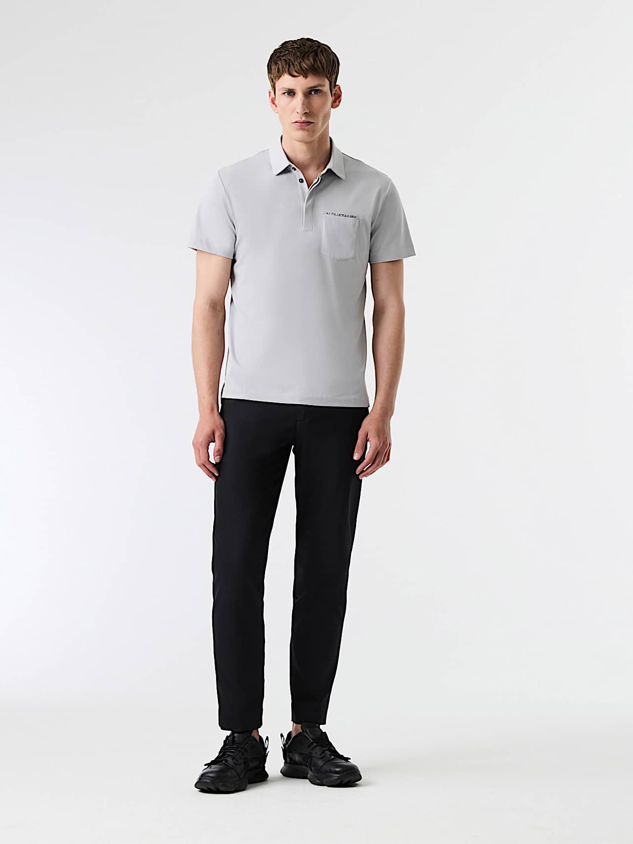 AlphaTauri | JOMAR V1.Y9.01 | Poloshirt aus Supima-Qualitätsbaumwolle in Mittelgrau für Herren AlphaTauri | JOMAR V1.Y9.01 | Poloshirt aus Supima-Qualitätsbaumwolle in Mittelgrau für Herren