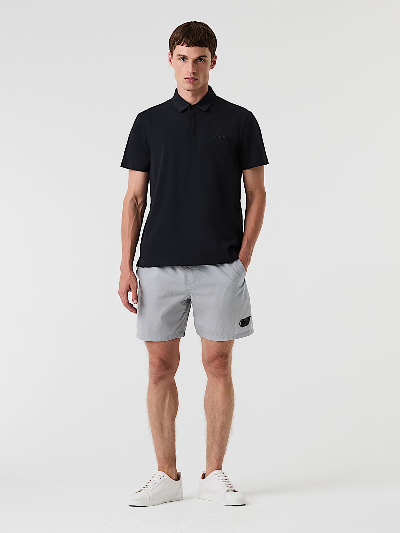 AlphaTauri | JOMAR V1.Y9.01 | Polo en coton Supima in Noir for Homme AlphaTauri | JOMAR V1.Y9.01 | Polo en coton Supima in Noir for Homme