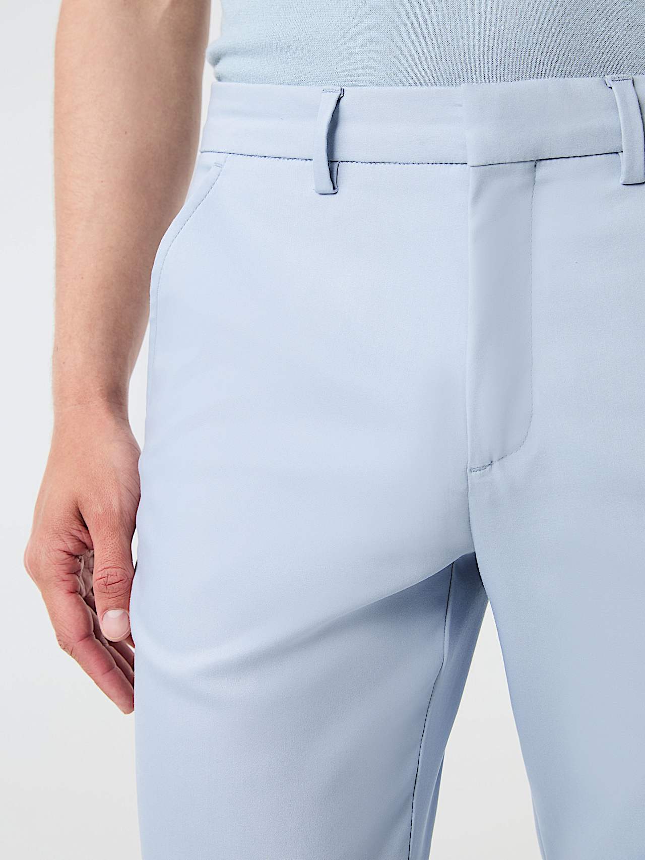 AlphaTauri | PADEN V2.Y9.01 | Pleated Stretch Cotton Trousers in Fog Blue for Men