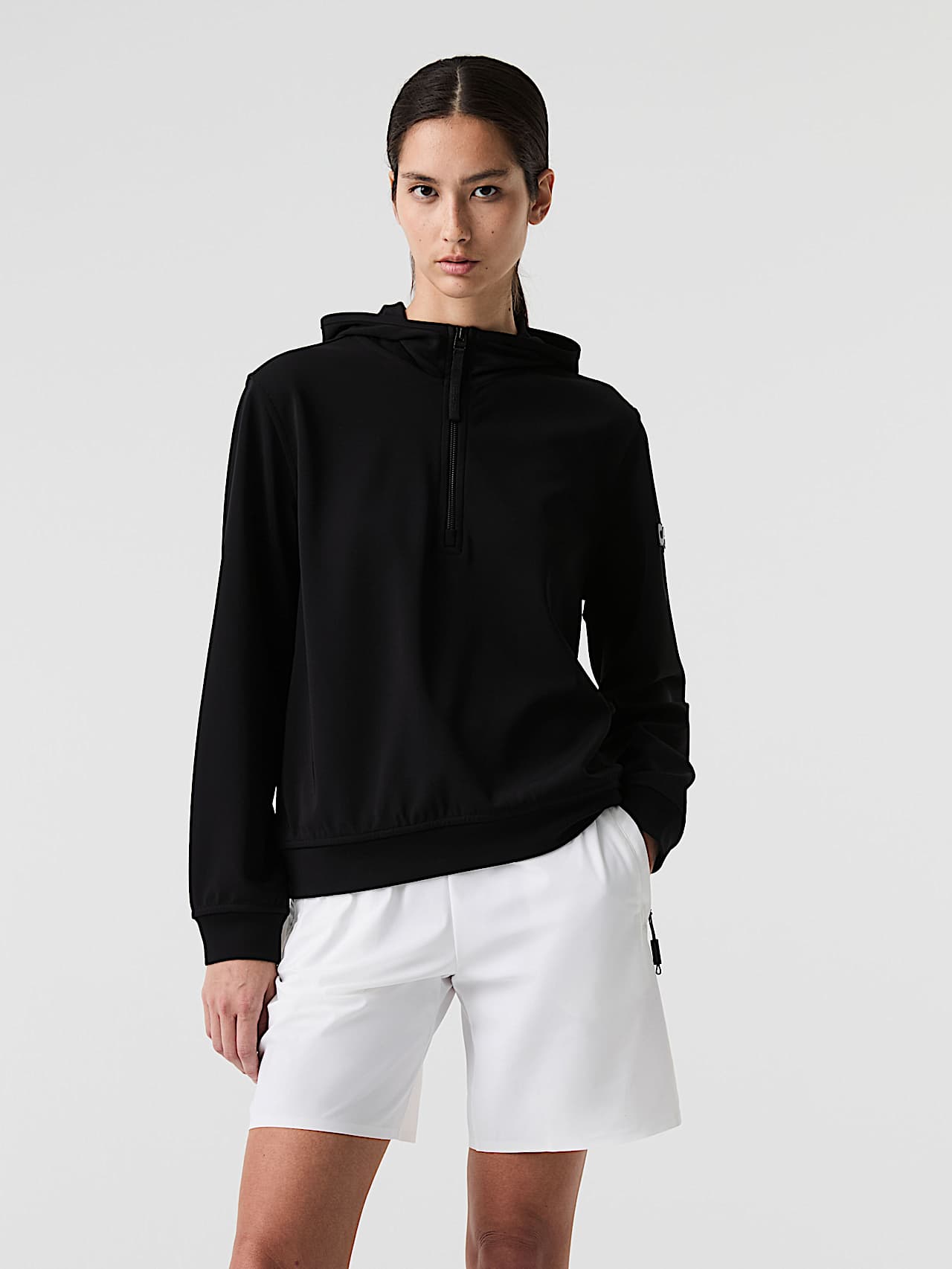 AlphaTauri | SVREO V1.Y9.01 | Sudadera con capucha y media cremallera in Negro for Mujer AlphaTauri | SVREO V1.Y9.01 | Sudadera con capucha y media cremallera in Negro for Mujer