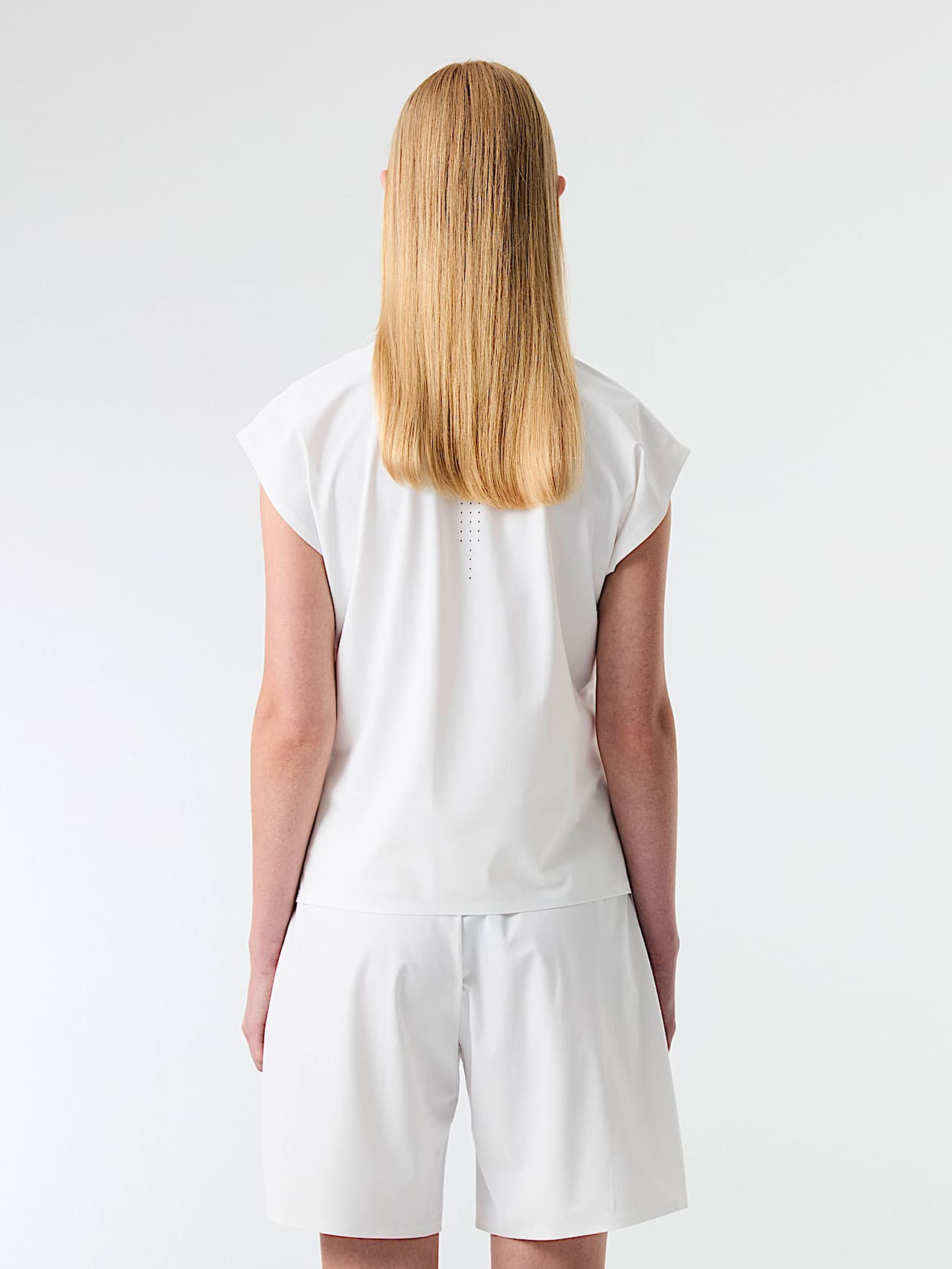 AlphaTauri | JEUWOL V1.Y9.01 | Power Stretch Jersey Polo-Shirt in Off White for Women