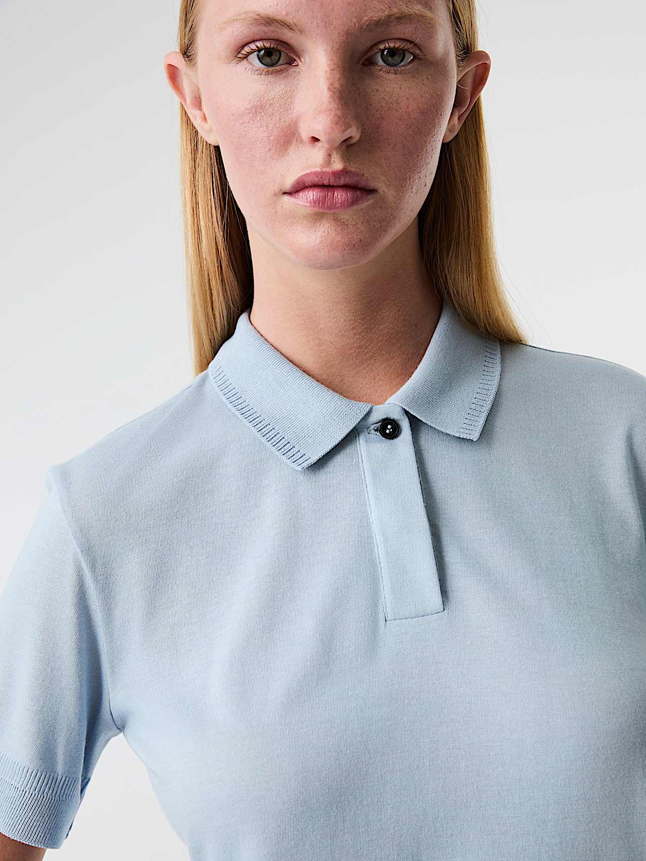 AlphaTauri | JOPNO V1.Y9.01 | Polo-Shirt in Fog Blue for Women AlphaTauri | JOPNO V1.Y9.01 | Polo-Shirt in Fog Blue for Women