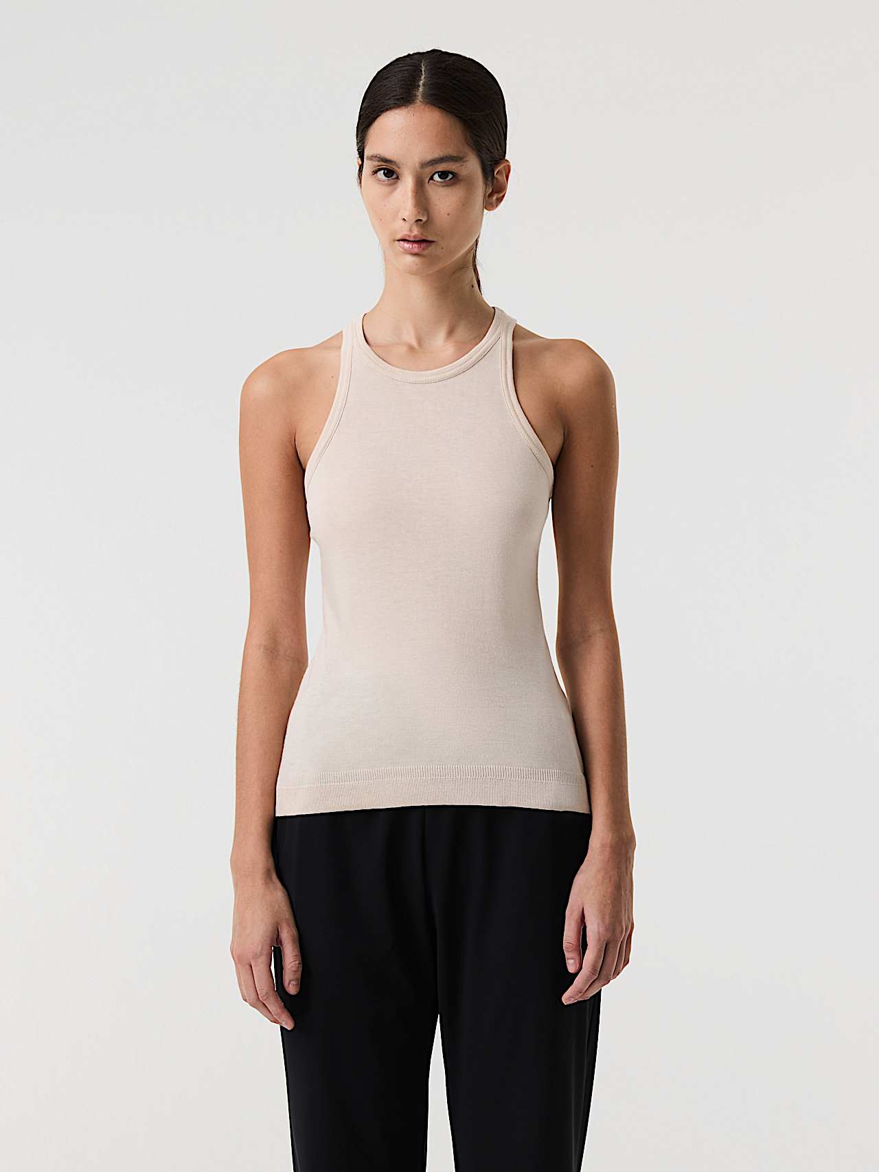 AlphaTauri | JOPAL V1.Y9.01 | Racer Tank Top in Stone für Damen AlphaTauri | JOPAL V1.Y9.01 | Racer Tank Top in Stone für Damen