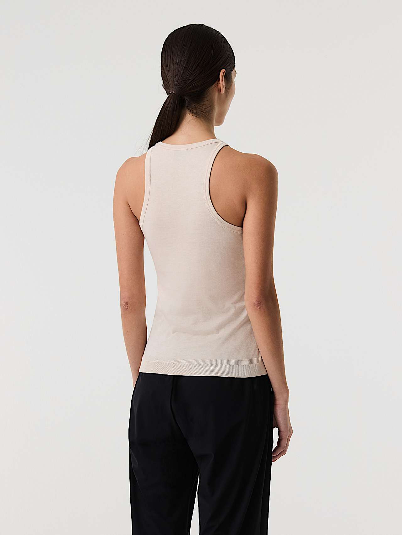 AlphaTauri | JOPAL V1.Y9.01 | Racer Tank Top in Stone für Damen AlphaTauri | JOPAL V1.Y9.01 | Racer Tank Top in Stone für Damen
