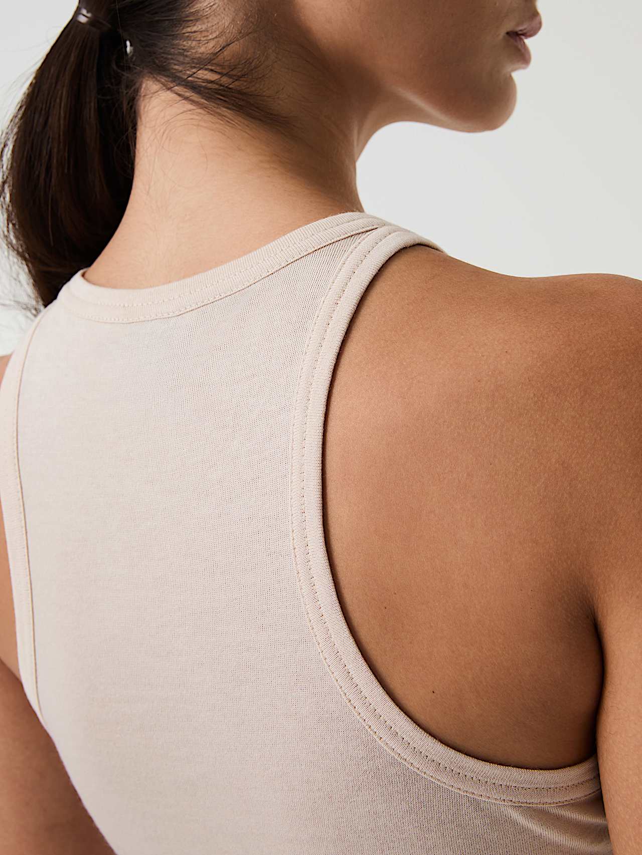 AlphaTauri | JOPAL V1.Y9.01 | Racer Tank Top in Stone für Damen AlphaTauri | JOPAL V1.Y9.01 | Racer Tank Top in Stone für Damen