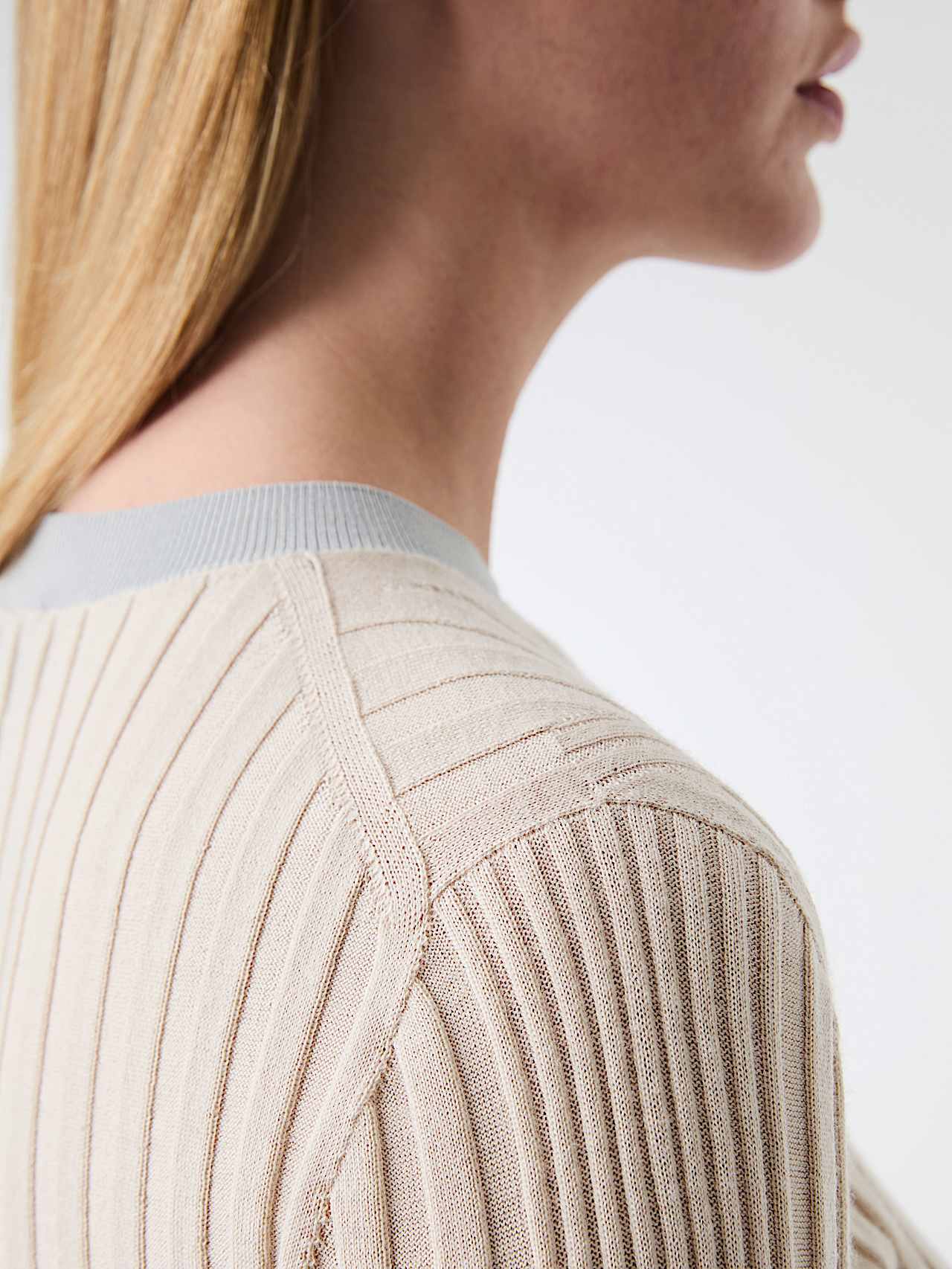 AlphaTauri | FONELO V1.Y9.01 | Sweat-shirt en maille 3D de cachemire et Coolmax® sans couture in Stone for Femme