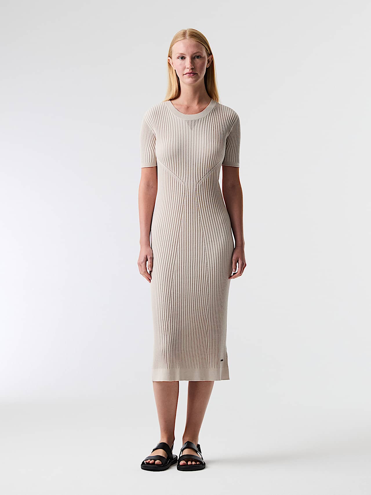 AlphaTauri | FANYO V1.Y9.01 | Nahtloses 3D-Strickkleid aus Leinen-Baumwolle in Stone für Damen AlphaTauri | FANYO V1.Y9.01 | Nahtloses 3D-Strickkleid aus Leinen-Baumwolle in Stone für Damen