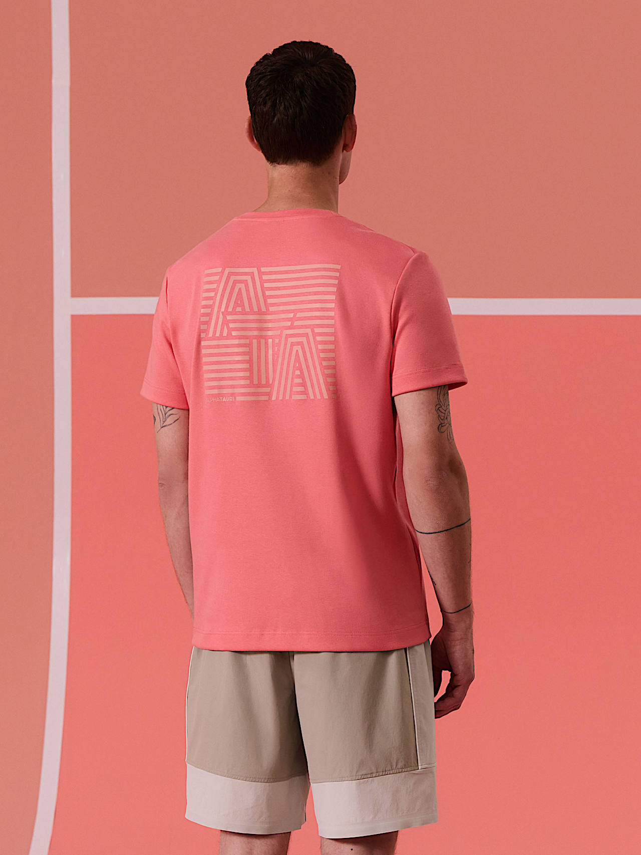 AlphaTauri | JIVY V1.Y10.01 | T-Shirt aus schwerer Baumwolle in Light Peach für Herren AlphaTauri | JIVY V1.Y10.01 | T-Shirt aus schwerer Baumwolle in Light Peach für Herren