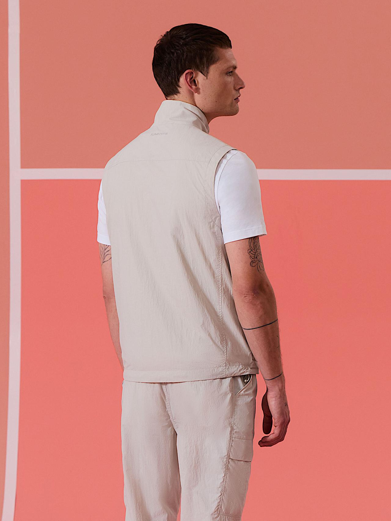 AlphaTauri | WHIRL V1.Y10.01 | Gilet sportivo in Stone for Uomo