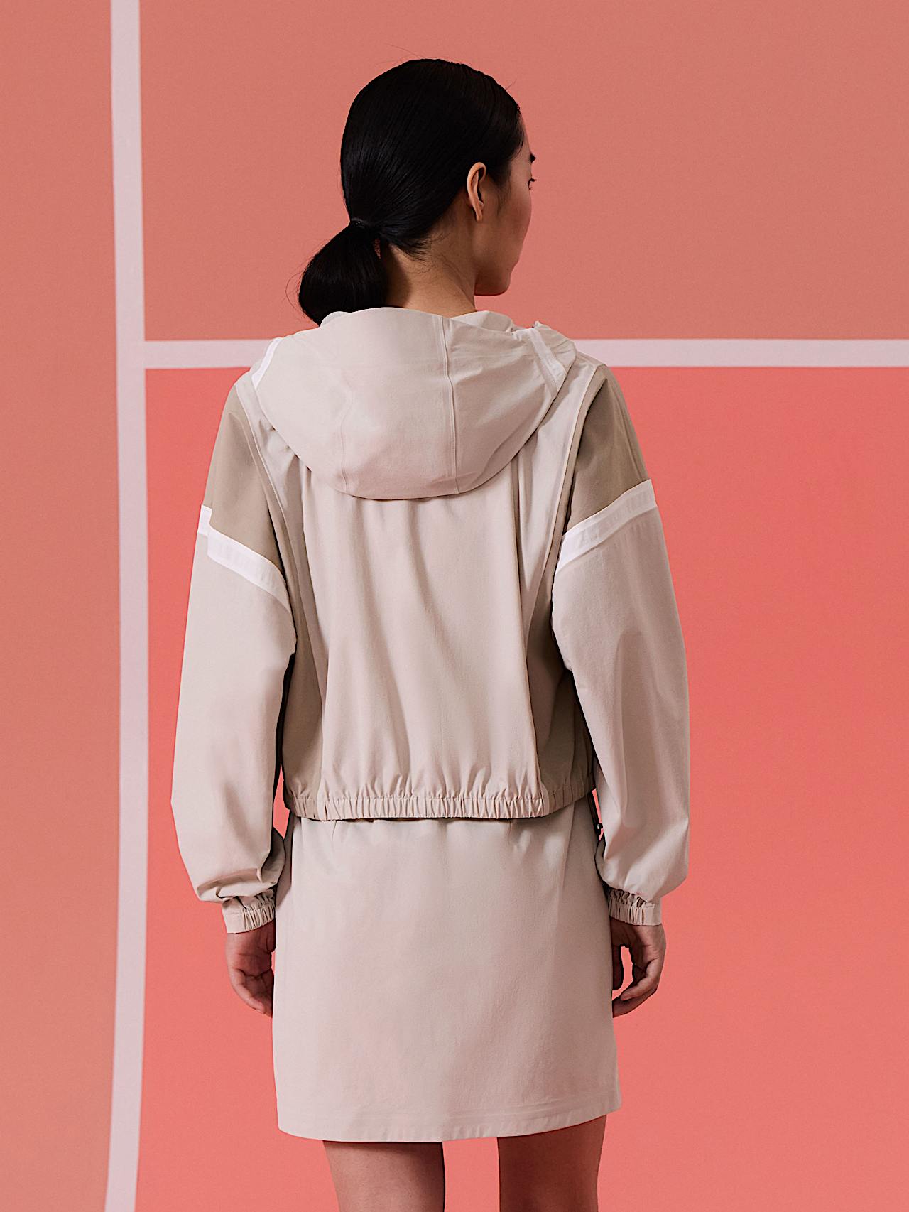 AlphaTauri | OASA V1.Y10.01 | Performance Stretch Veste légère in Stone for Femme