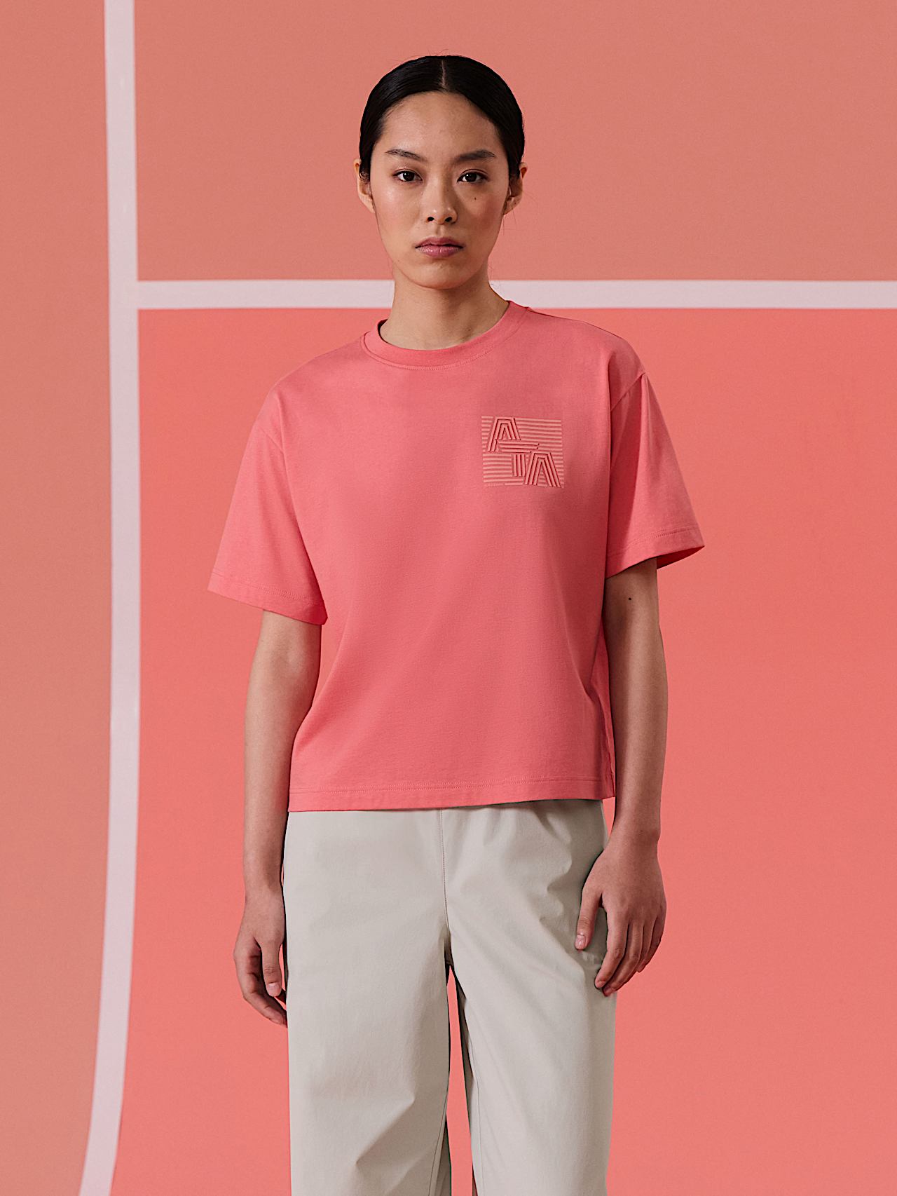 AlphaTauri | JAZZY V1.Y10.01 | Camiseta de algodón orgánico in Light Peach for Mujer AlphaTauri | JAZZY V1.Y10.01 | Camiseta de algodón orgánico in Light Peach for Mujer